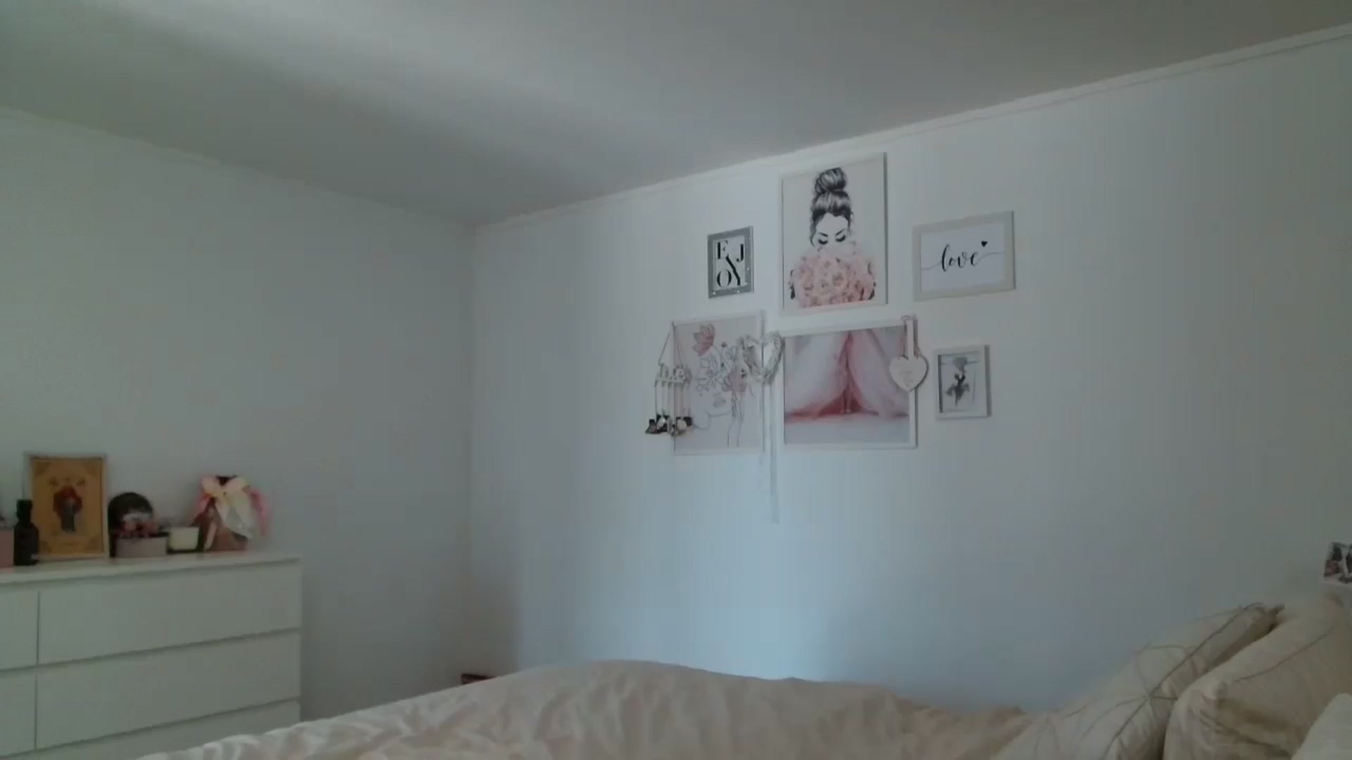 Gallery image thumbnail from Kandy_C's myfreecams stream on, 08/12/2024, 13:23 image 6 of 20