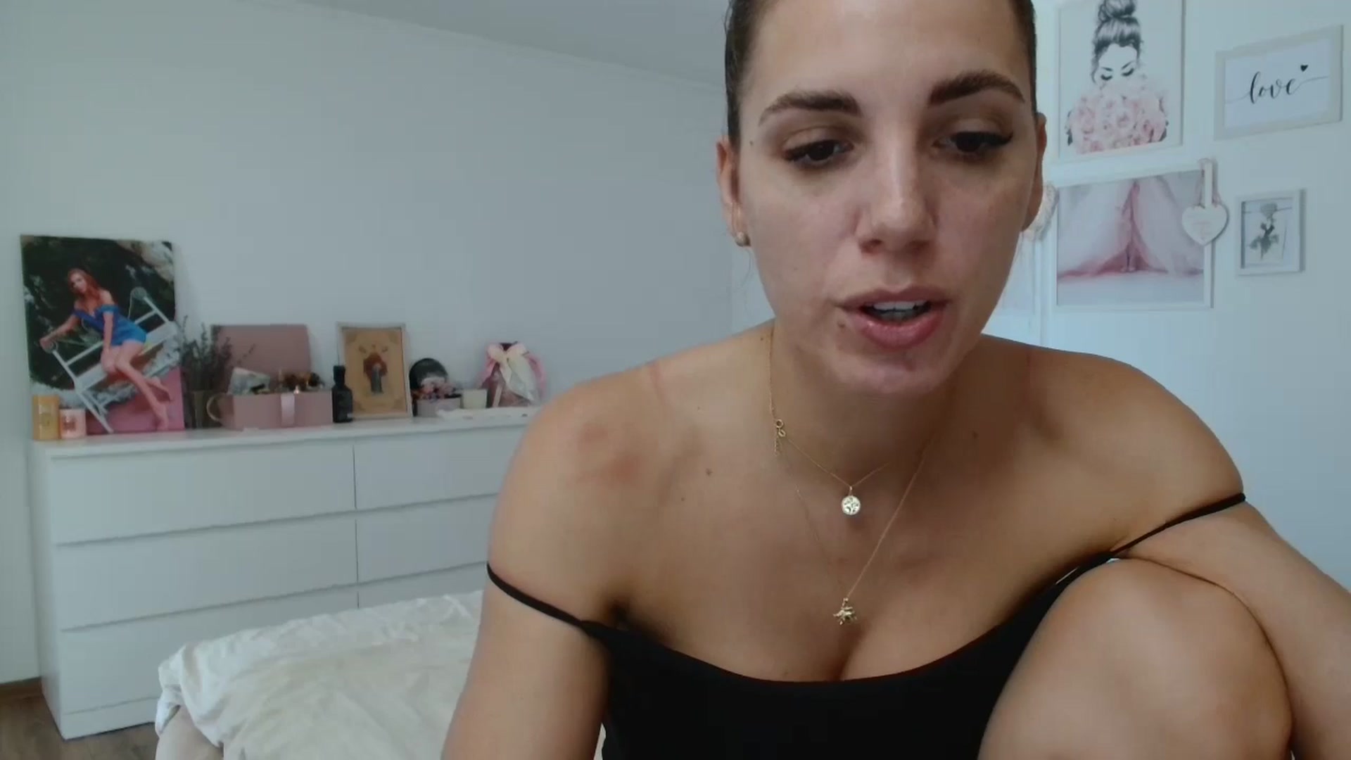 Gallery image thumbnail from Kandy_C's myfreecams stream on, 08/13/2024, 09:55 image 3 of 20