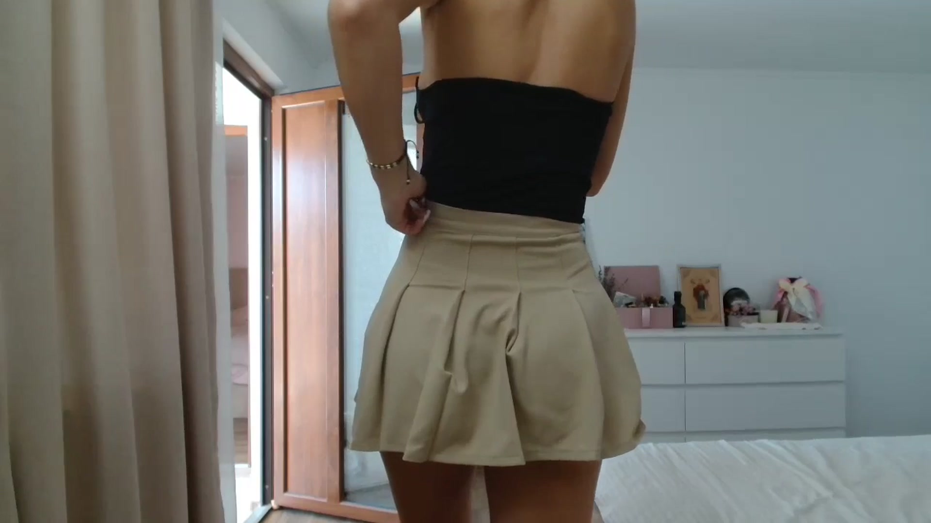 Gallery image thumbnail from Kandy_C's myfreecams stream on, 08/13/2024, 10:26 image 20 of 20