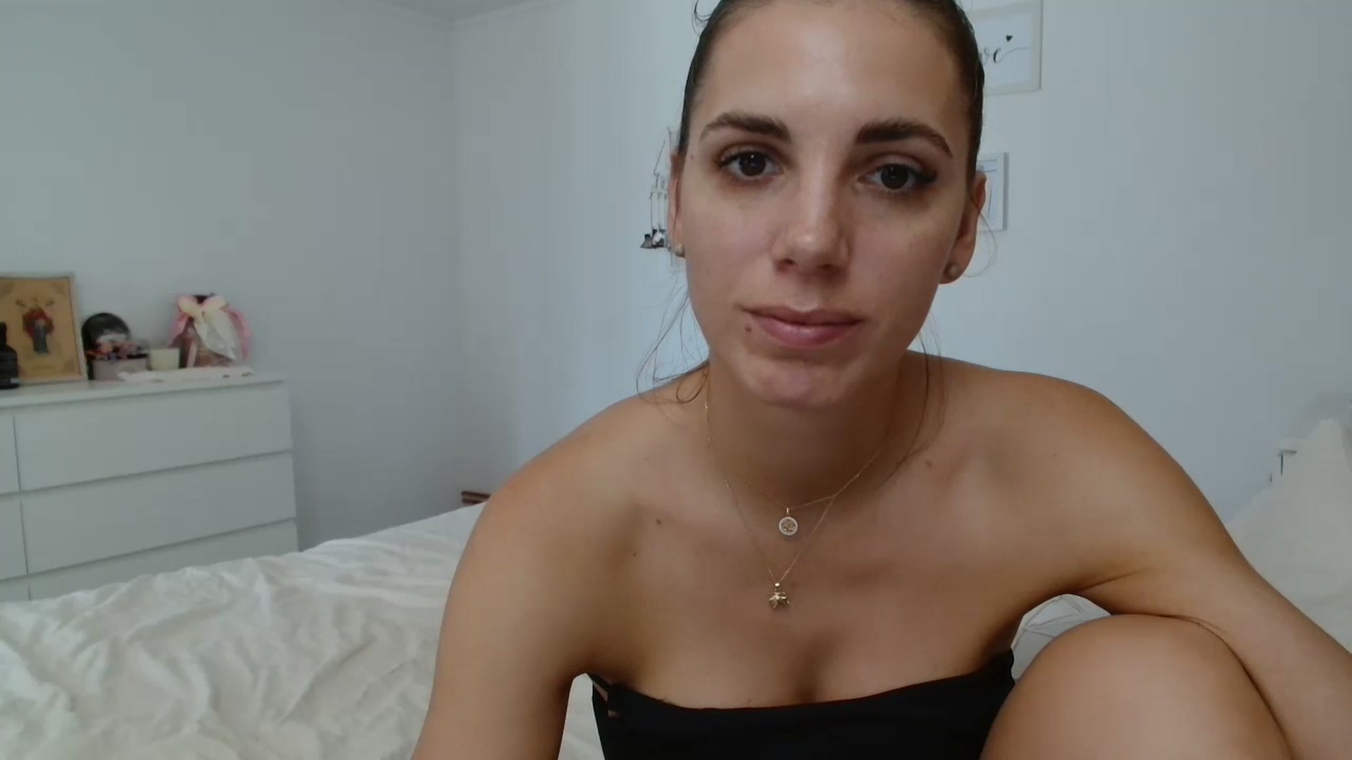 Gallery image thumbnail from Kandy_C's myfreecams stream on, 08/13/2024, 11:37 image 20 of 20
