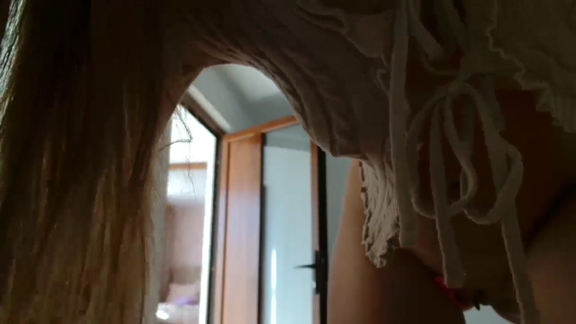 Gallery image thumbnail from Kandy_C's myfreecams stream on, 10/22/2024, 13:32 image 7 of 20