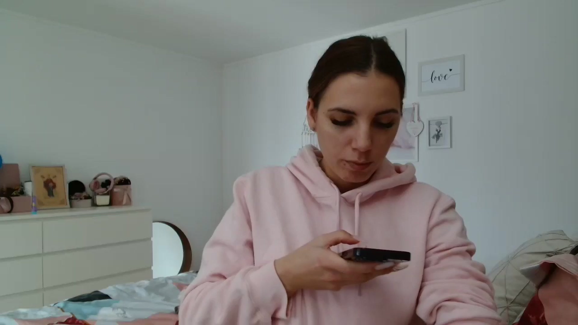 Gallery image thumbnail from Kandy_C's myfreecams stream on, 12/02/2024, 11:54 image 1 of 20