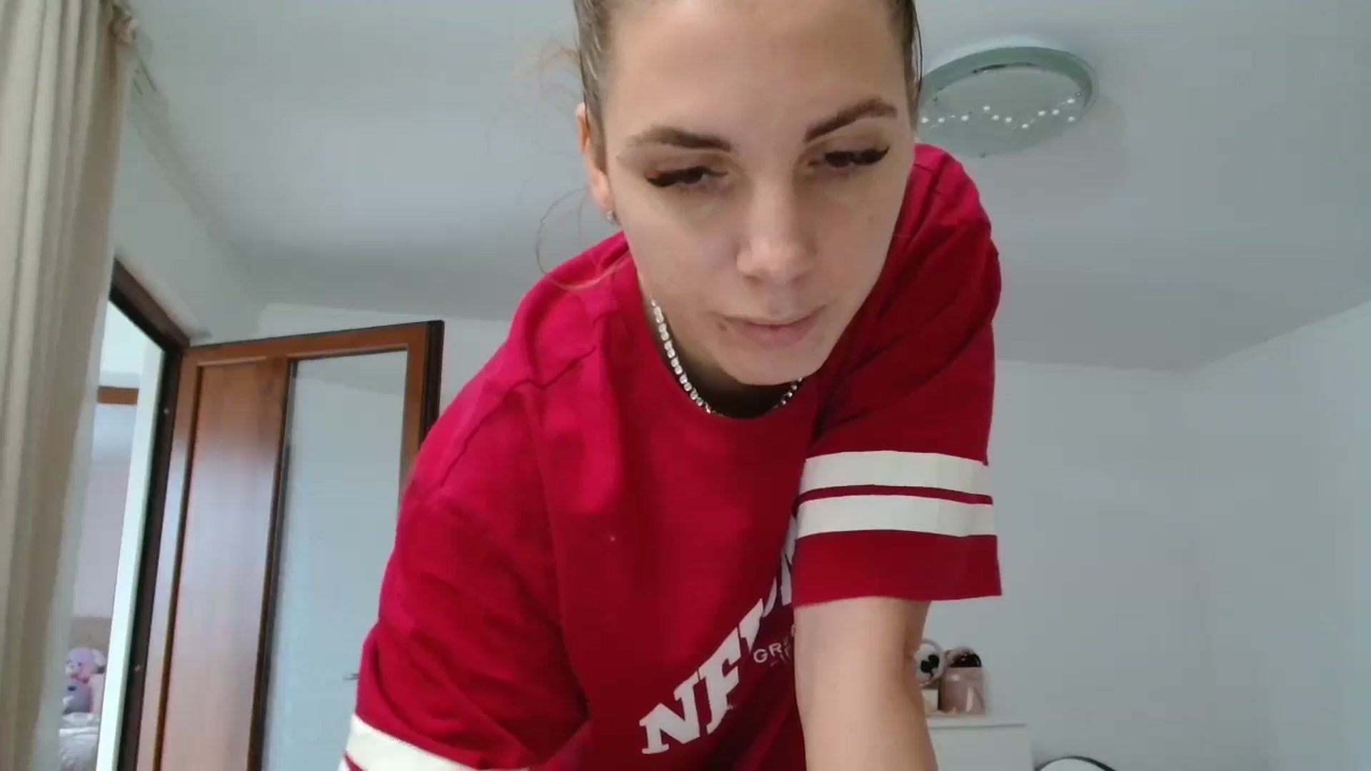 Gallery image thumbnail from Kandy_C's myfreecams stream on, 12/11/2024, 13:35 image 4 of 20