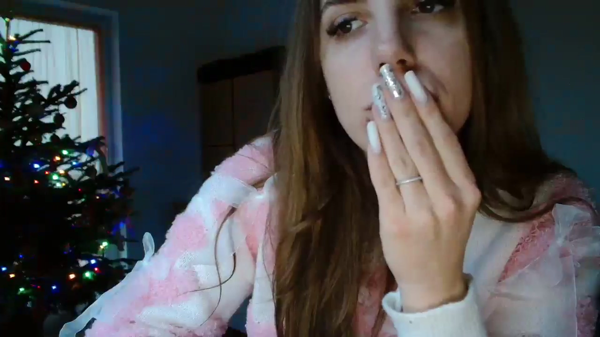 Gallery image thumbnail from Kandy_C's myfreecams stream on, 12/24/2024, 15:29 image 20 of 20