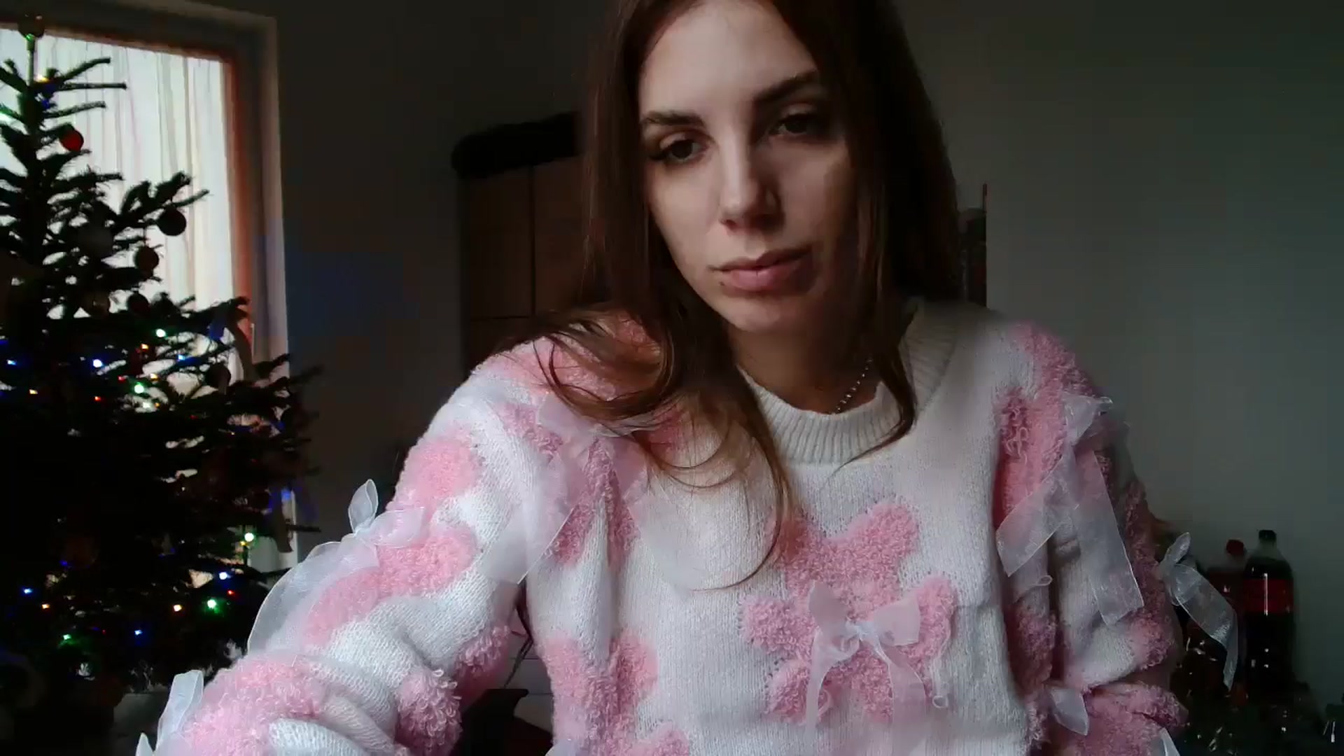 Gallery image thumbnail from Kandy_C's myfreecams stream on, 12/24/2024, 15:29 image 14 of 20