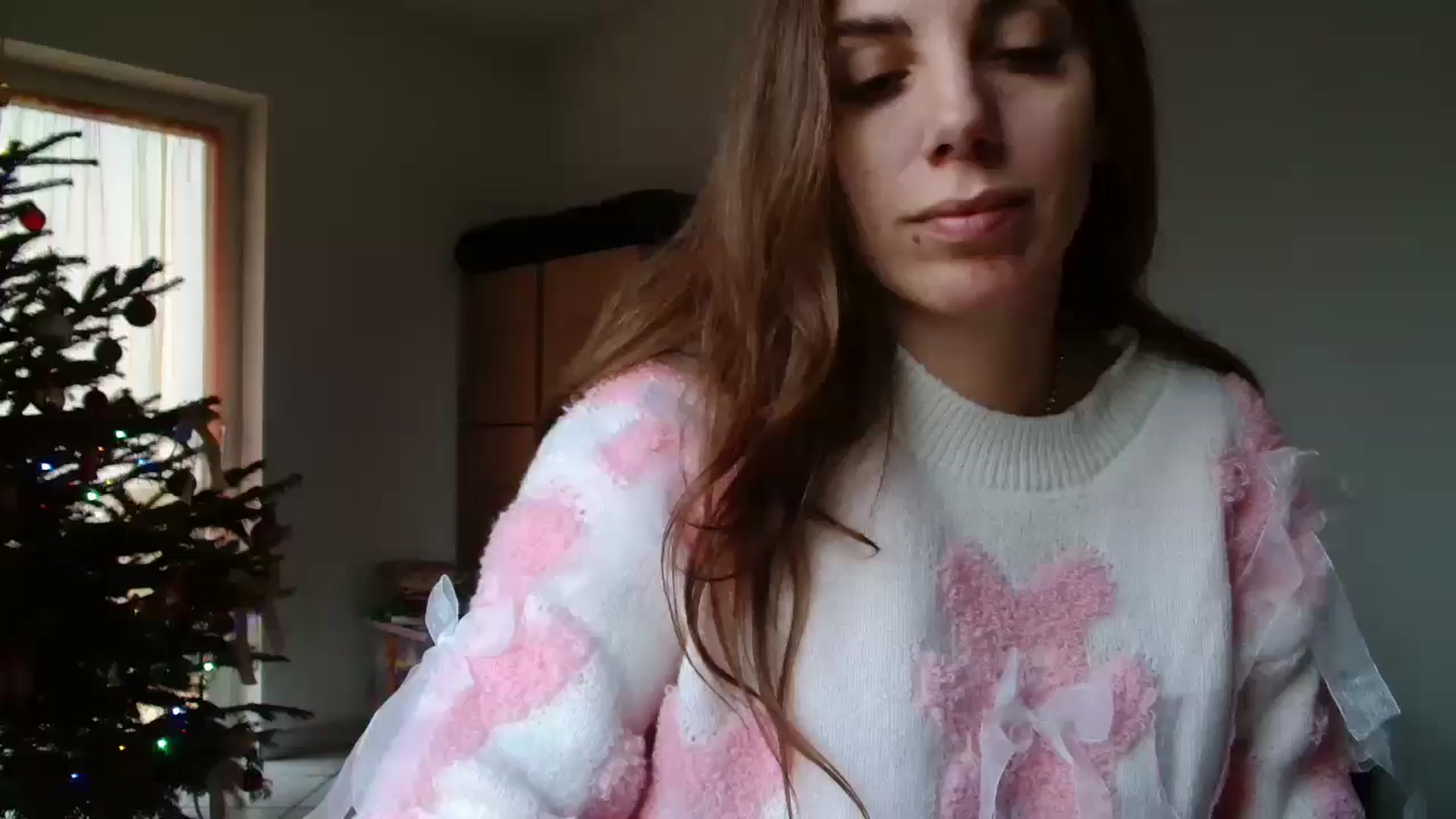 Gallery image thumbnail from Kandy_C's myfreecams stream on, 12/24/2024, 15:29 image 1 of 20