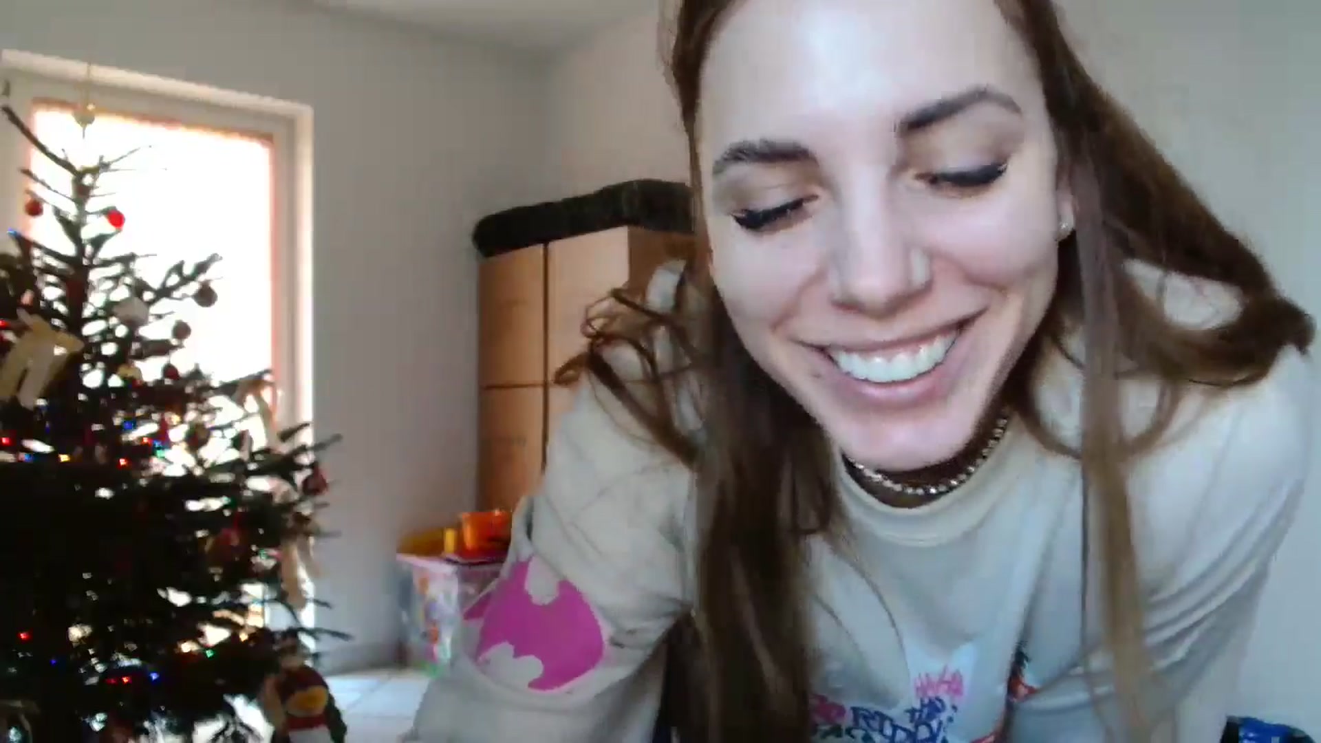 Gallery image thumbnail from Kandy_C's myfreecams stream on, 12/26/2024, 12:50 image 6 of 20