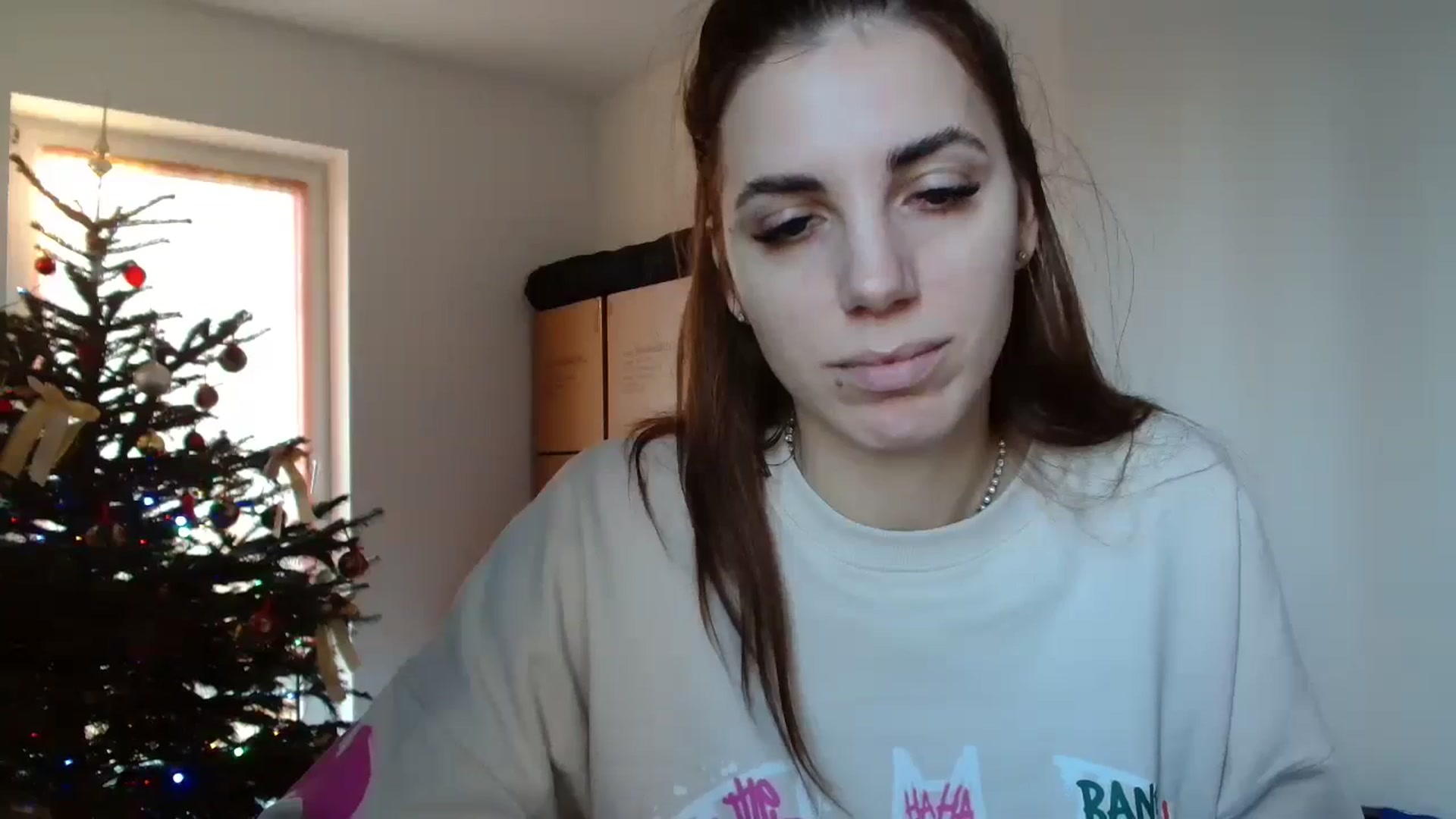 Gallery image thumbnail from Kandy_C's myfreecams stream on, 12/26/2024, 13:12 image 17 of 20