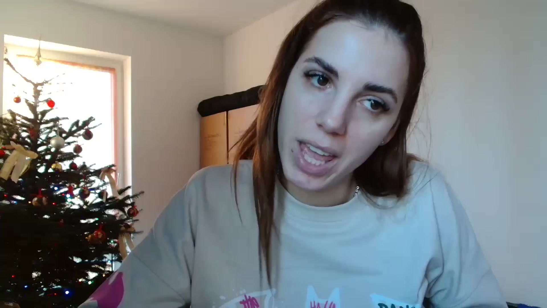 Gallery image thumbnail from Kandy_C's myfreecams stream on, 12/26/2024, 13:12 image 16 of 20