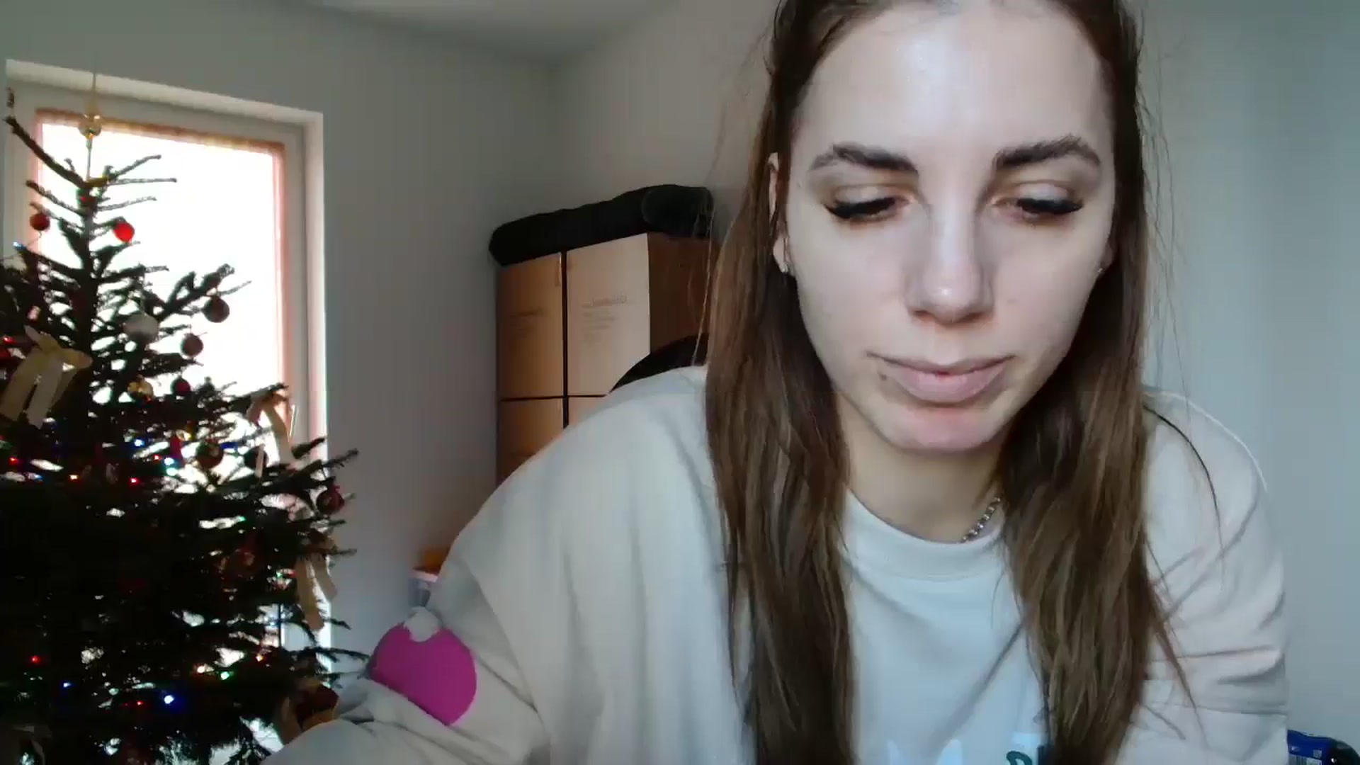 Gallery image thumbnail from Kandy_C's myfreecams stream on, 12/26/2024, 13:58 image 11 of 20