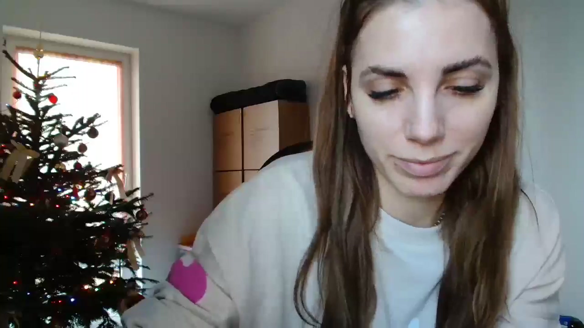 Gallery image thumbnail from Kandy_C's myfreecams stream on, 12/26/2024, 13:58 image 14 of 20