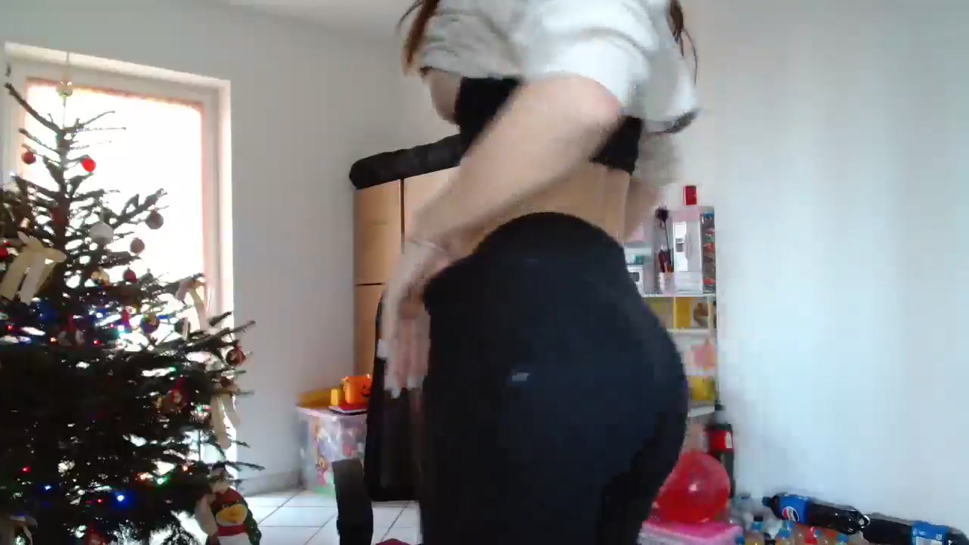 Gallery image thumbnail from Kandy_C's myfreecams stream on, 12/26/2024, 13:58 image 18 of 20
