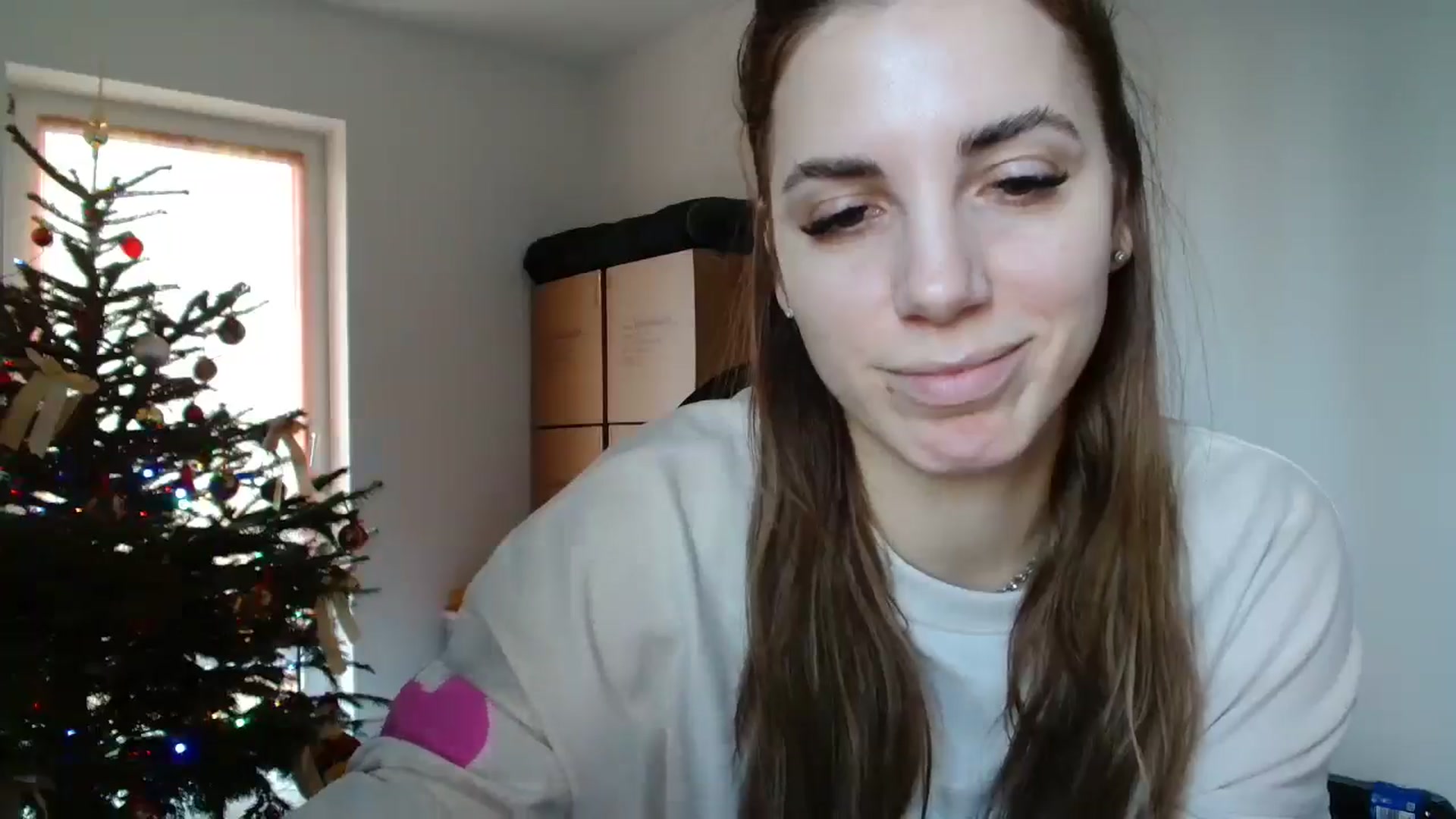 Gallery image thumbnail from Kandy_C's myfreecams stream on, 12/26/2024, 13:58 image 4 of 20