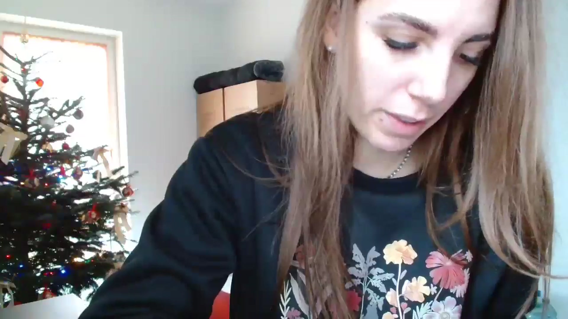Gallery image thumbnail from Kandy_C's myfreecams stream on, 12/27/2024, 12:47 image 8 of 20