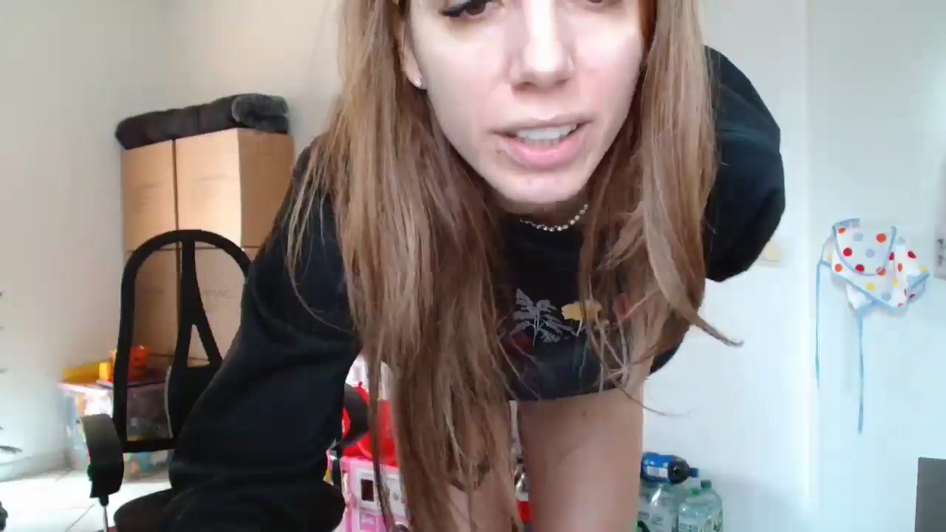 Gallery image thumbnail from Kandy_C's myfreecams stream on, 12/27/2024, 12:47 image 14 of 20