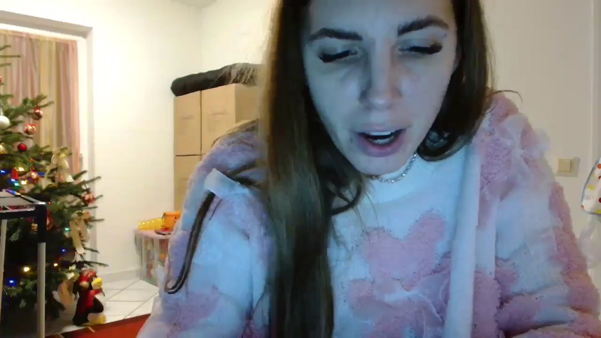 Gallery image thumbnail from Kandy_C's myfreecams stream on, 12/28/2024, 17:36 image 13 of 20