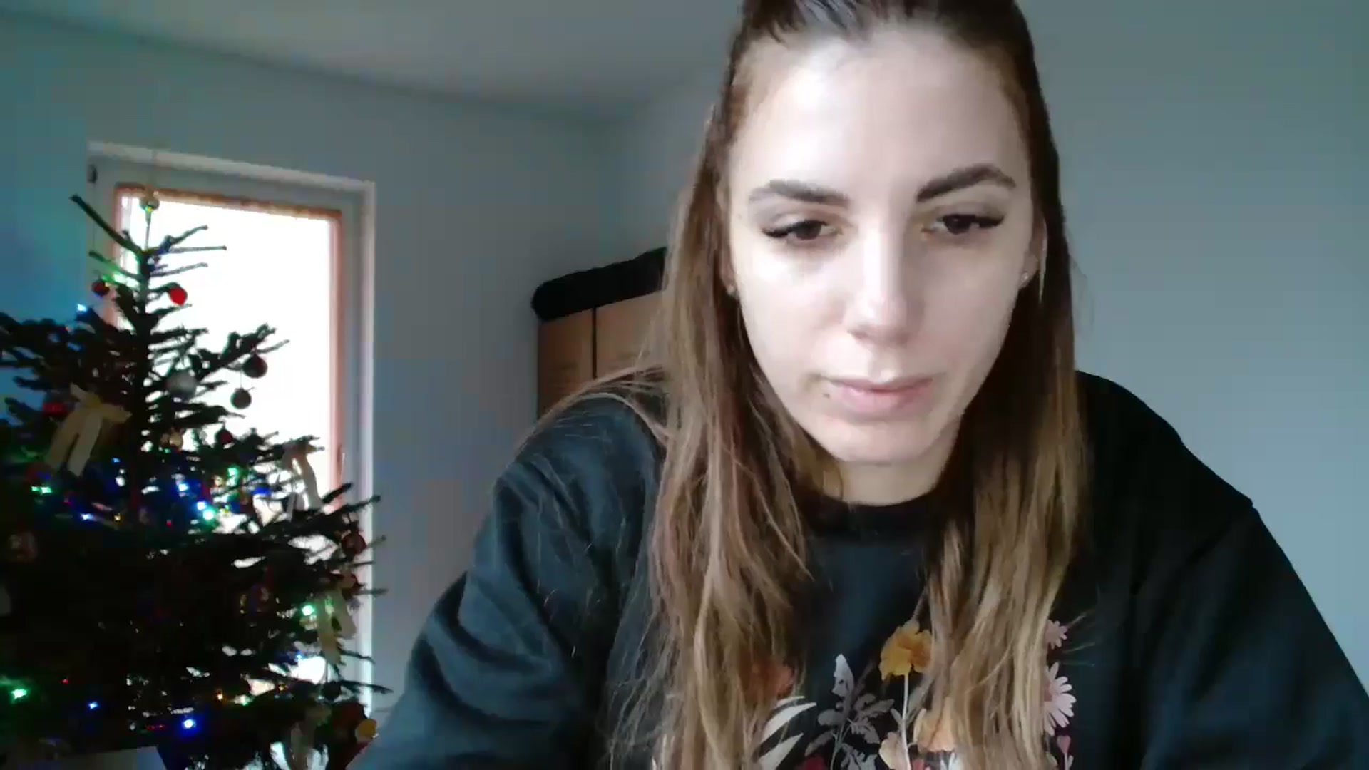 Gallery image thumbnail from Kandy_C's myfreecams stream on, 12/30/2024, 15:03 image 11 of 20