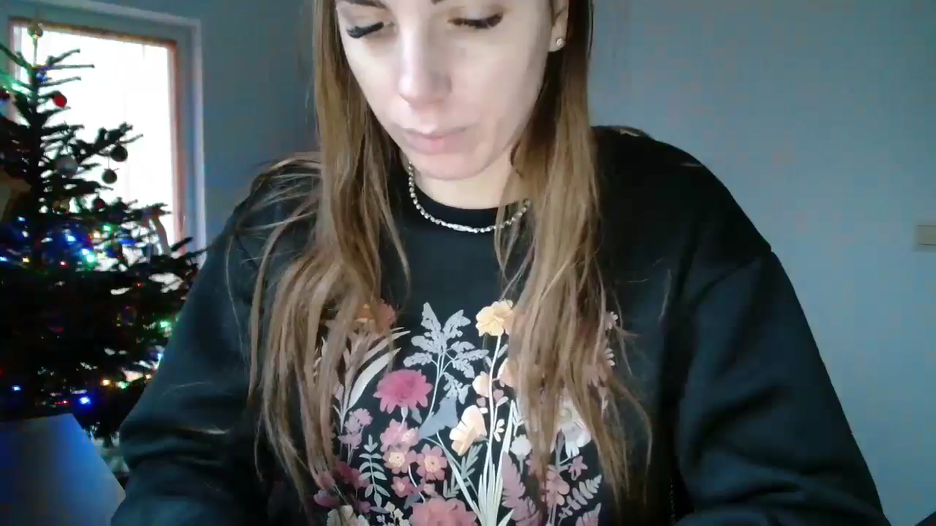 Gallery image thumbnail from Kandy_C's myfreecams stream on, 12/30/2024, 15:03 image 20 of 20