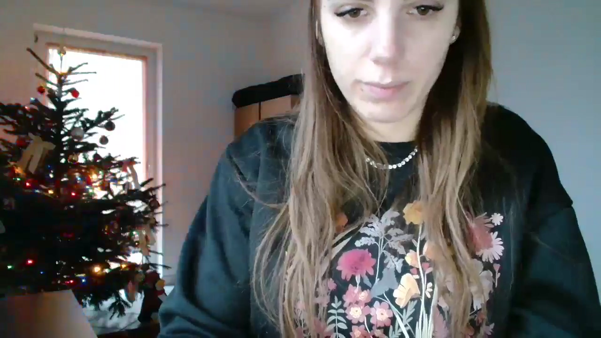 Gallery image thumbnail from Kandy_C's myfreecams stream on, 12/30/2024, 15:03 image 18 of 20