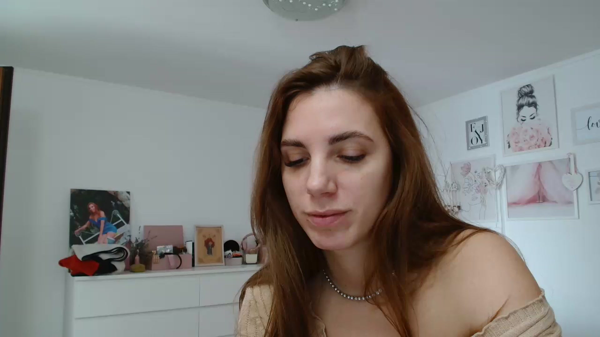 Gallery image thumbnail from Kandy_C's myfreecams stream on, 01/13/2025, 11:08 image 20 of 20