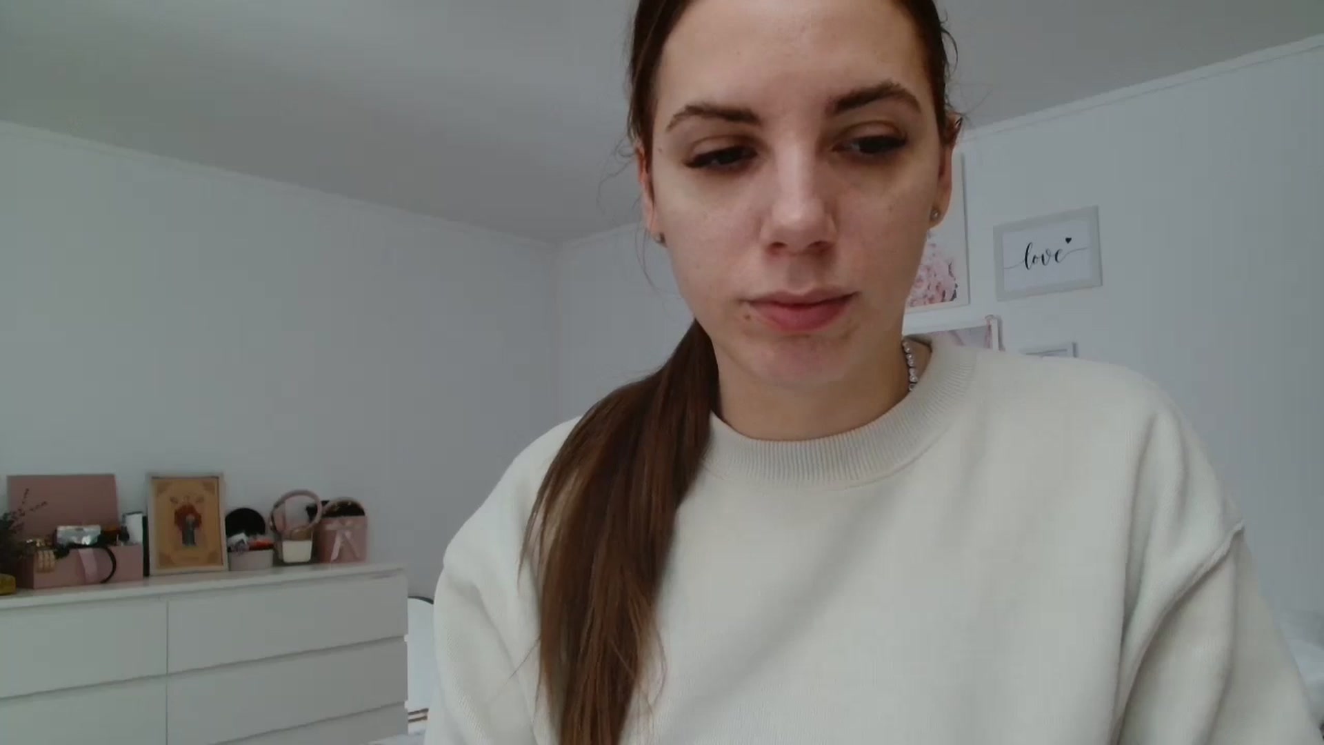 Gallery image thumbnail from Kandy_C's myfreecams stream on, 01/15/2025, 13:28 image 2 of 20