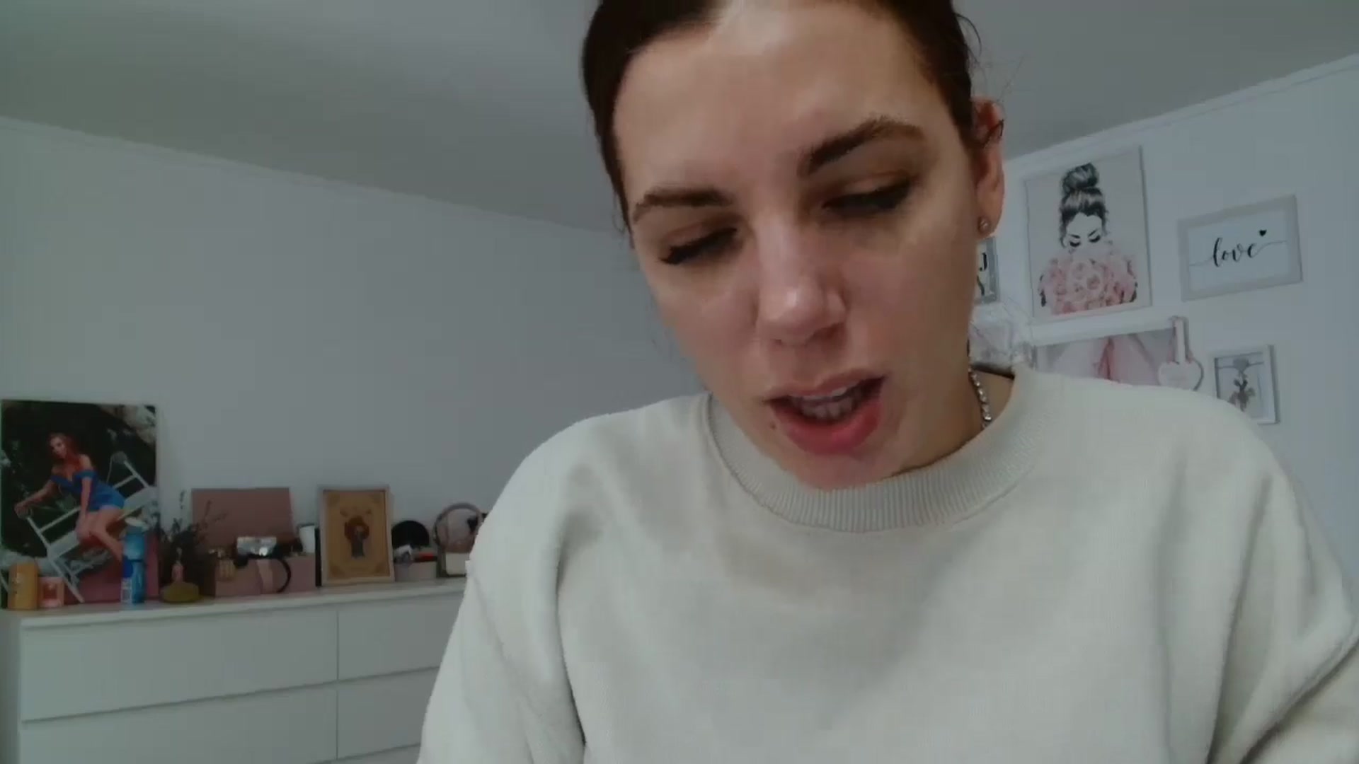 Gallery image thumbnail from Kandy_C's myfreecams stream on, 01/15/2025, 13:28 image 7 of 20