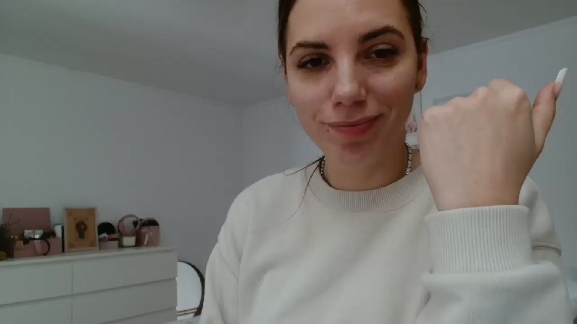Gallery image thumbnail from Kandy_C's myfreecams stream on, 01/15/2025, 13:28 image 1 of 20