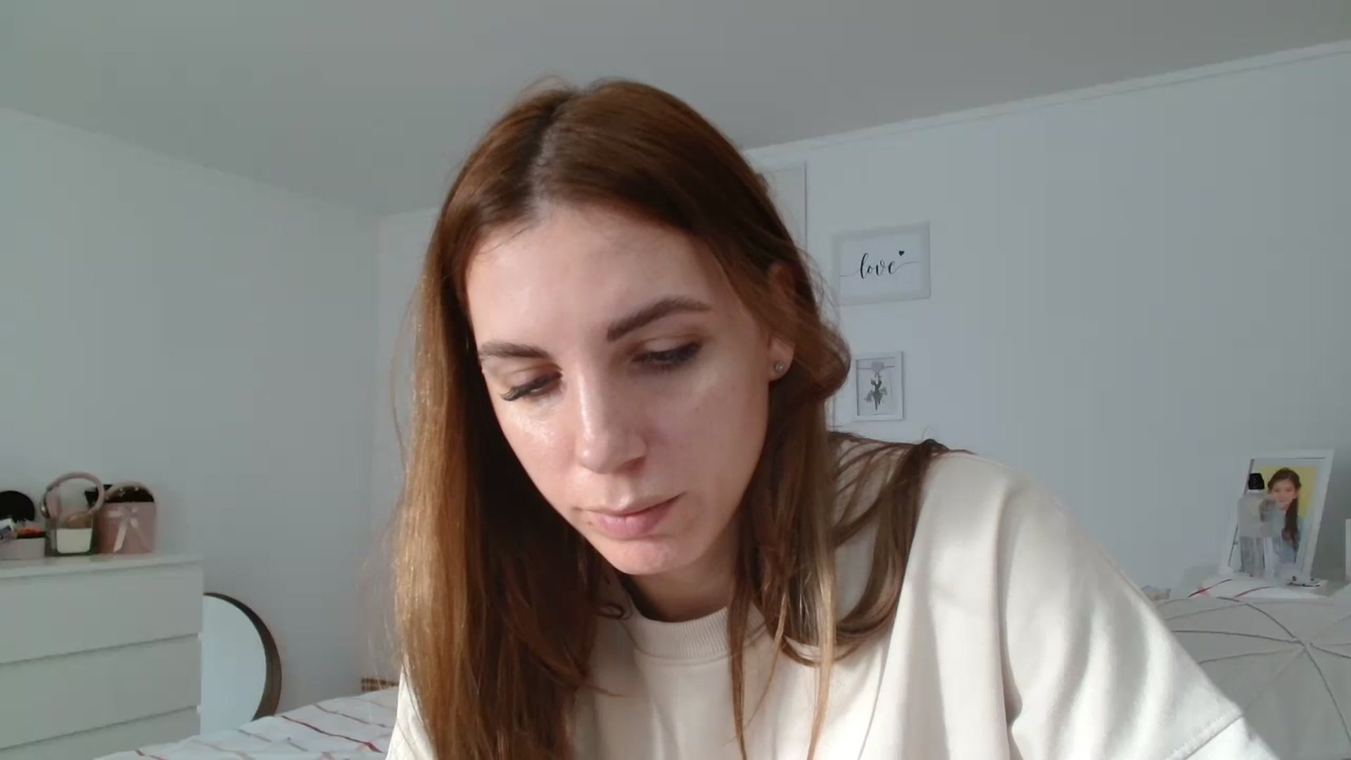 Gallery image thumbnail from Kandy_C's myfreecams stream on, 01/20/2025, 14:49 image 2 of 20