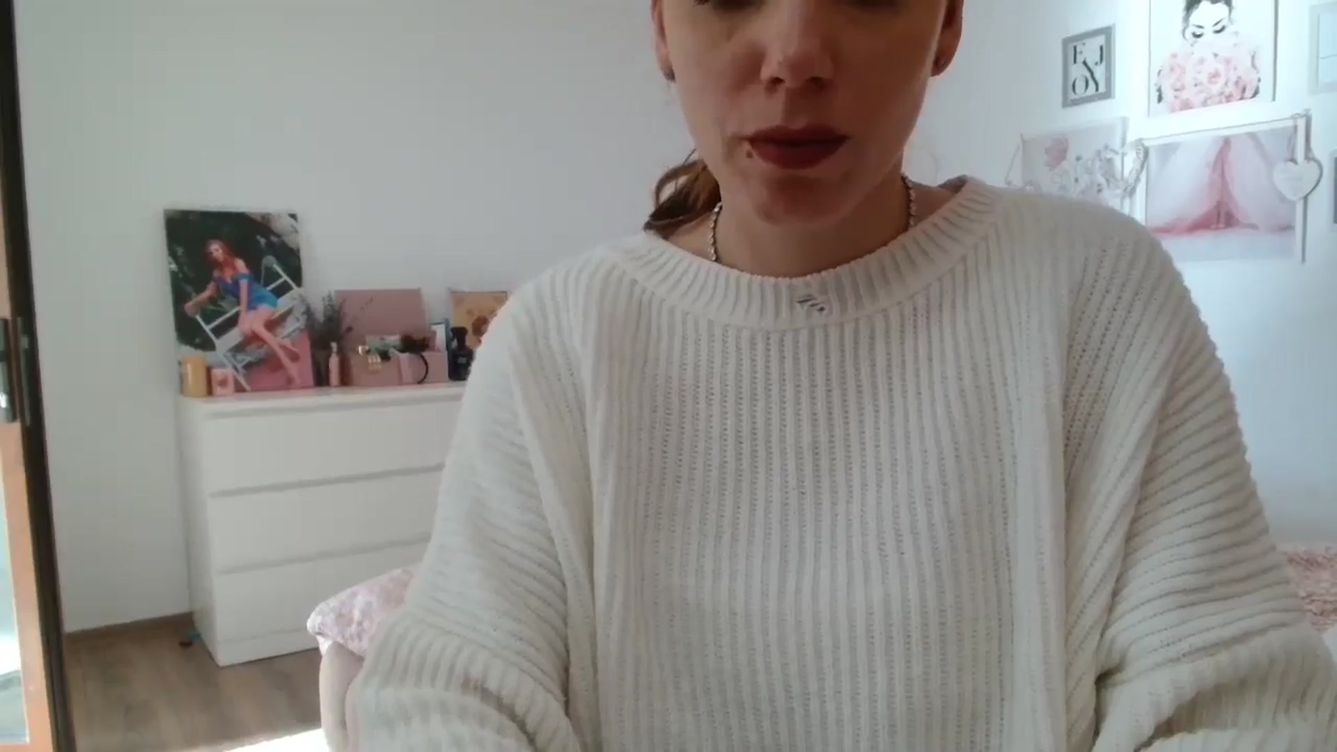 Gallery image thumbnail from Kandy_C's myfreecams stream on, 01/28/2025, 12:48 image 7 of 20