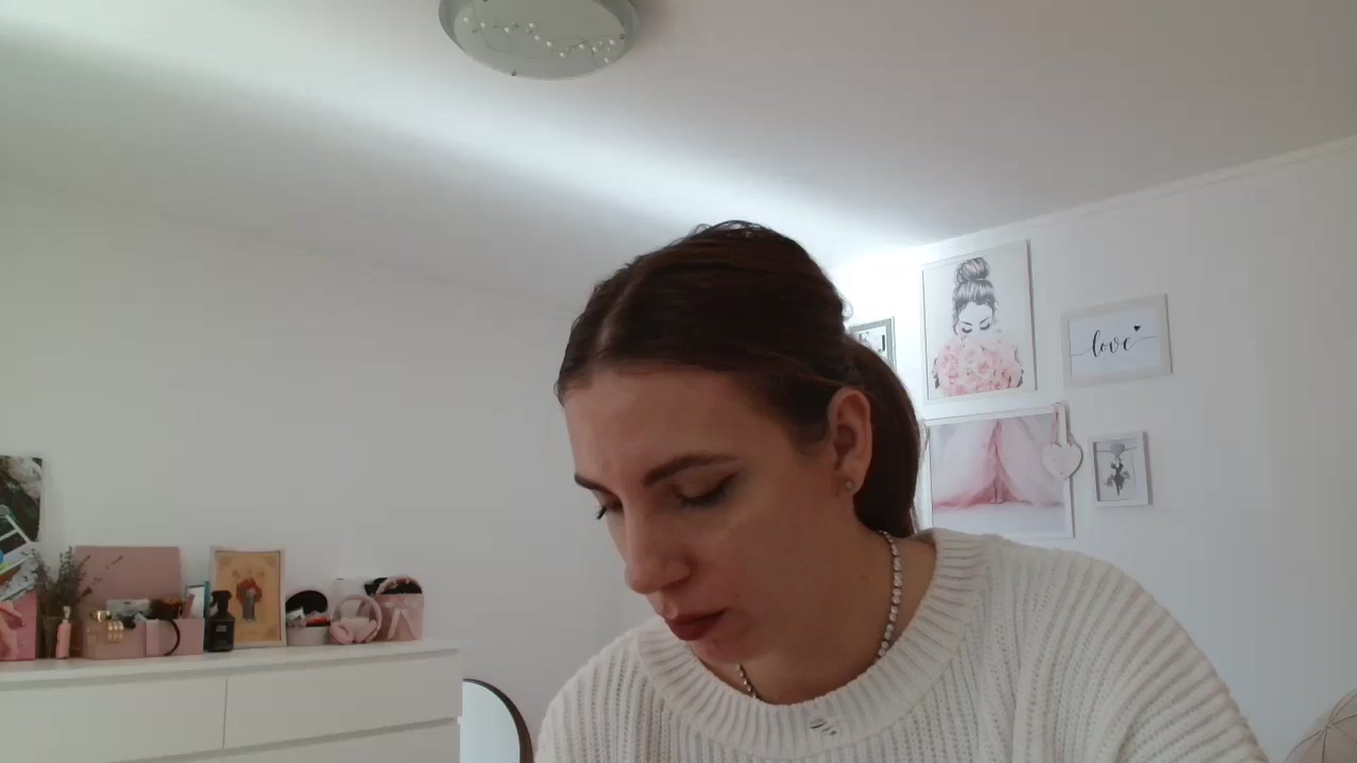 Gallery image thumbnail from Kandy_C's myfreecams stream on, 01/28/2025, 12:48 image 2 of 20