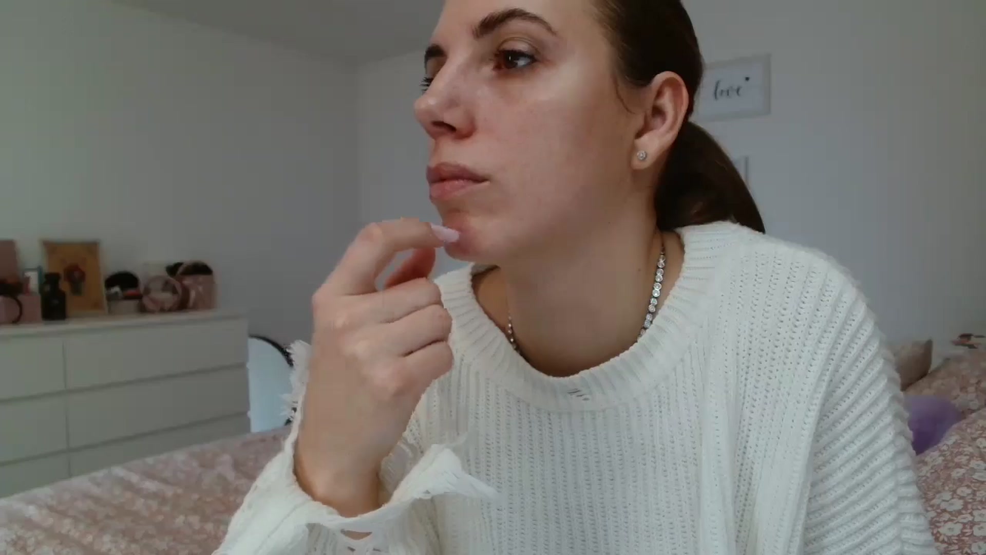 Gallery image thumbnail from Kandy_C's myfreecams stream on, 01/29/2025, 14:25 image 13 of 20