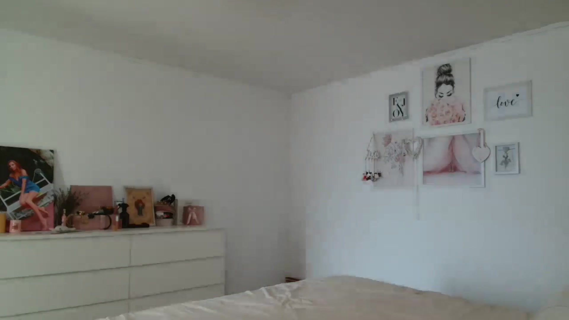 Gallery image thumbnail from Kandy_C's myfreecams stream on, 02/14/2025, 13:47 image 4 of 20