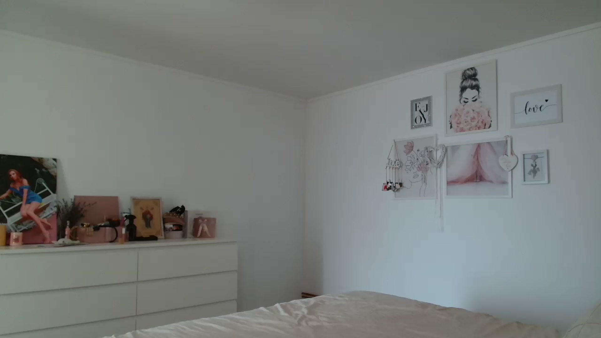Gallery image thumbnail from Kandy_C's myfreecams stream on, 02/14/2025, 13:47 image 6 of 20