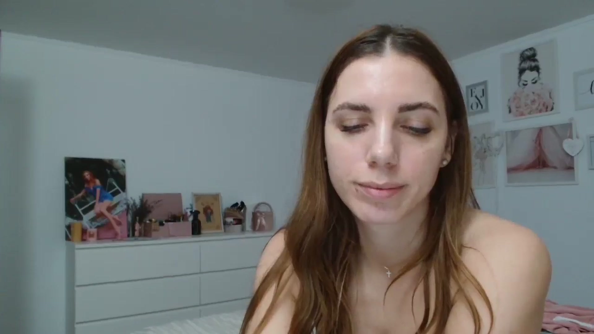Gallery image thumbnail from Kandy_C's myfreecams stream on, 02/19/2025, 16:39 image 11 of 20