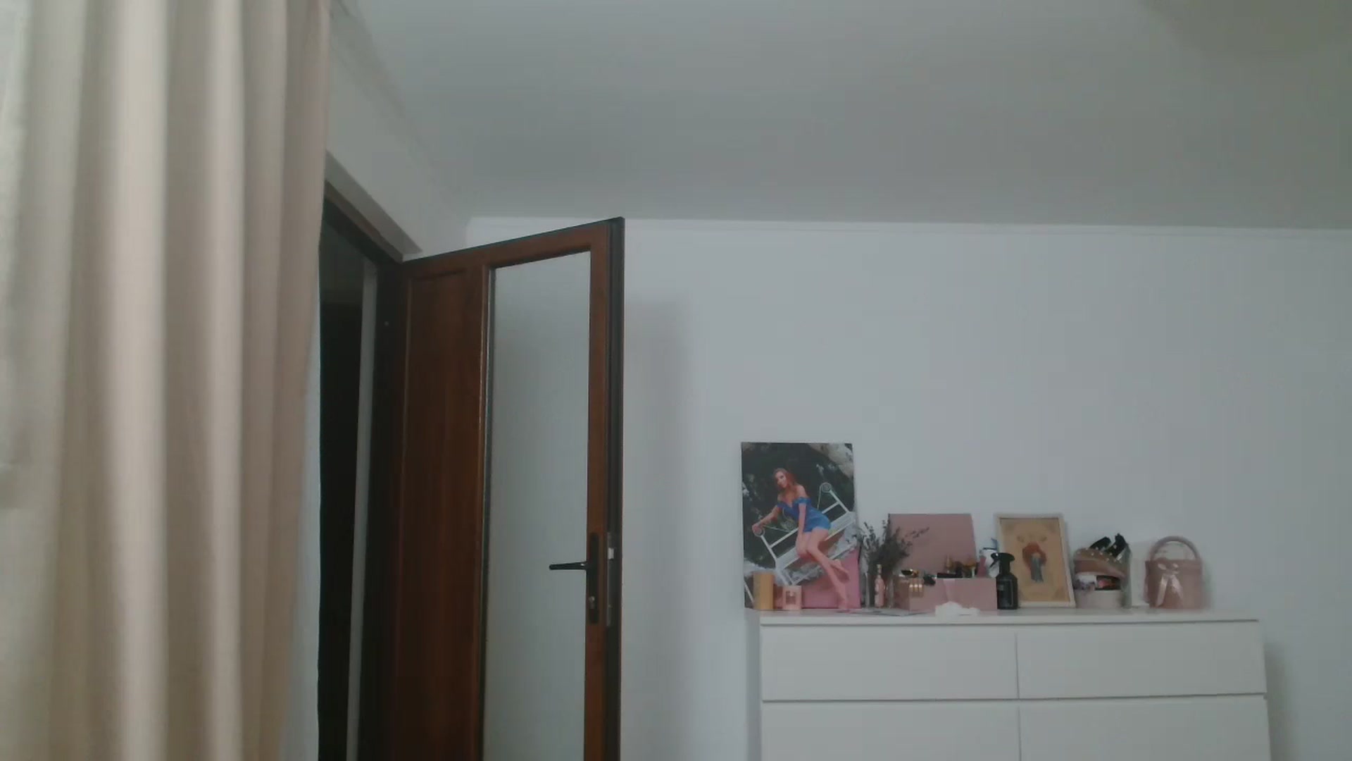 Gallery image thumbnail from Kandy_C's myfreecams stream on, 02/21/2025, 19:40 image 7 of 20