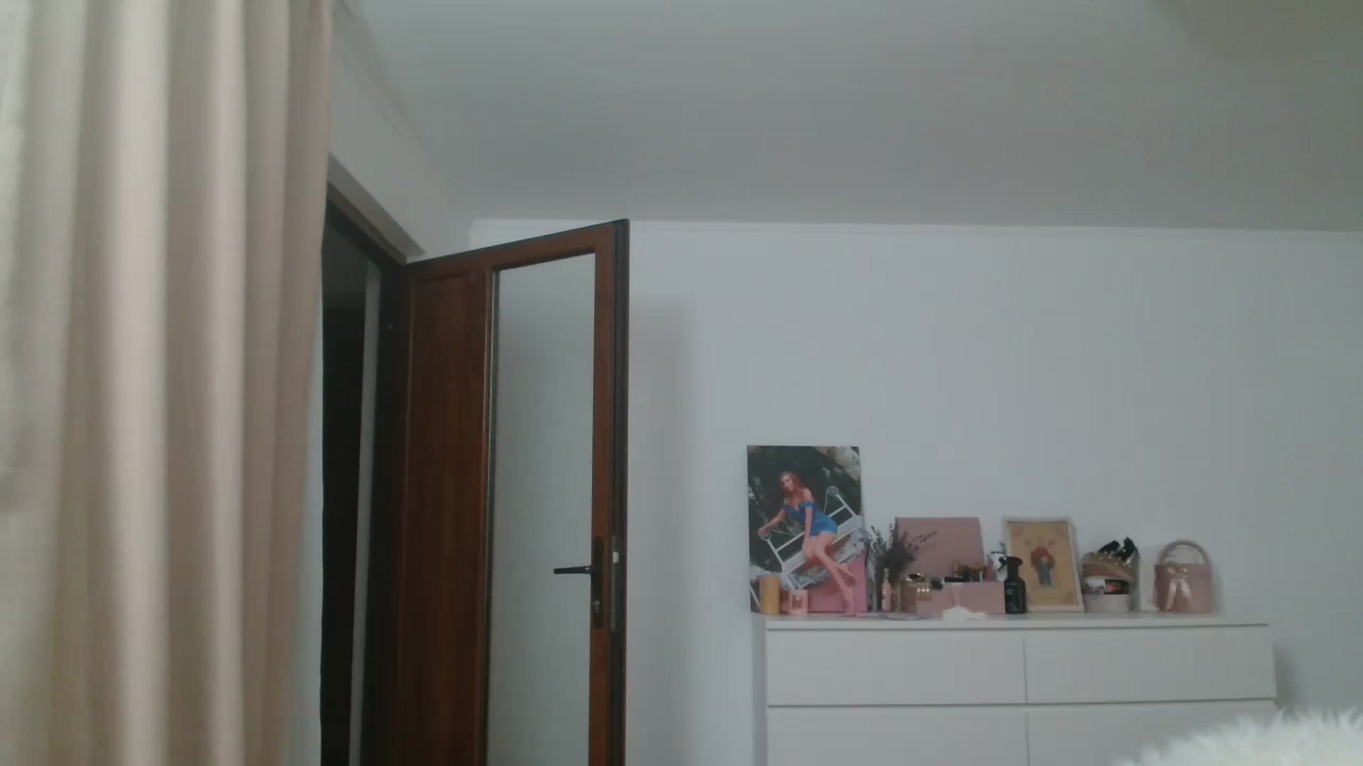 Gallery image thumbnail from Kandy_C's myfreecams stream on, 02/21/2025, 19:40 image 8 of 20