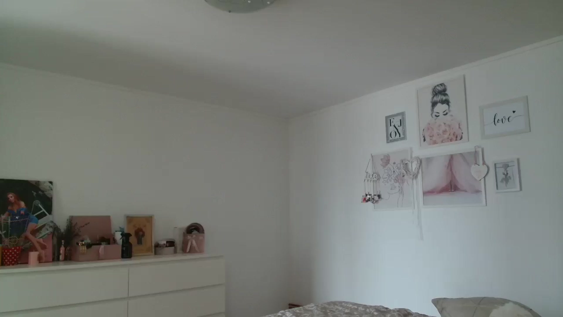 Gallery image thumbnail from Kandy_C's myfreecams stream on, 03/03/2025, 12:26 image 5 of 20