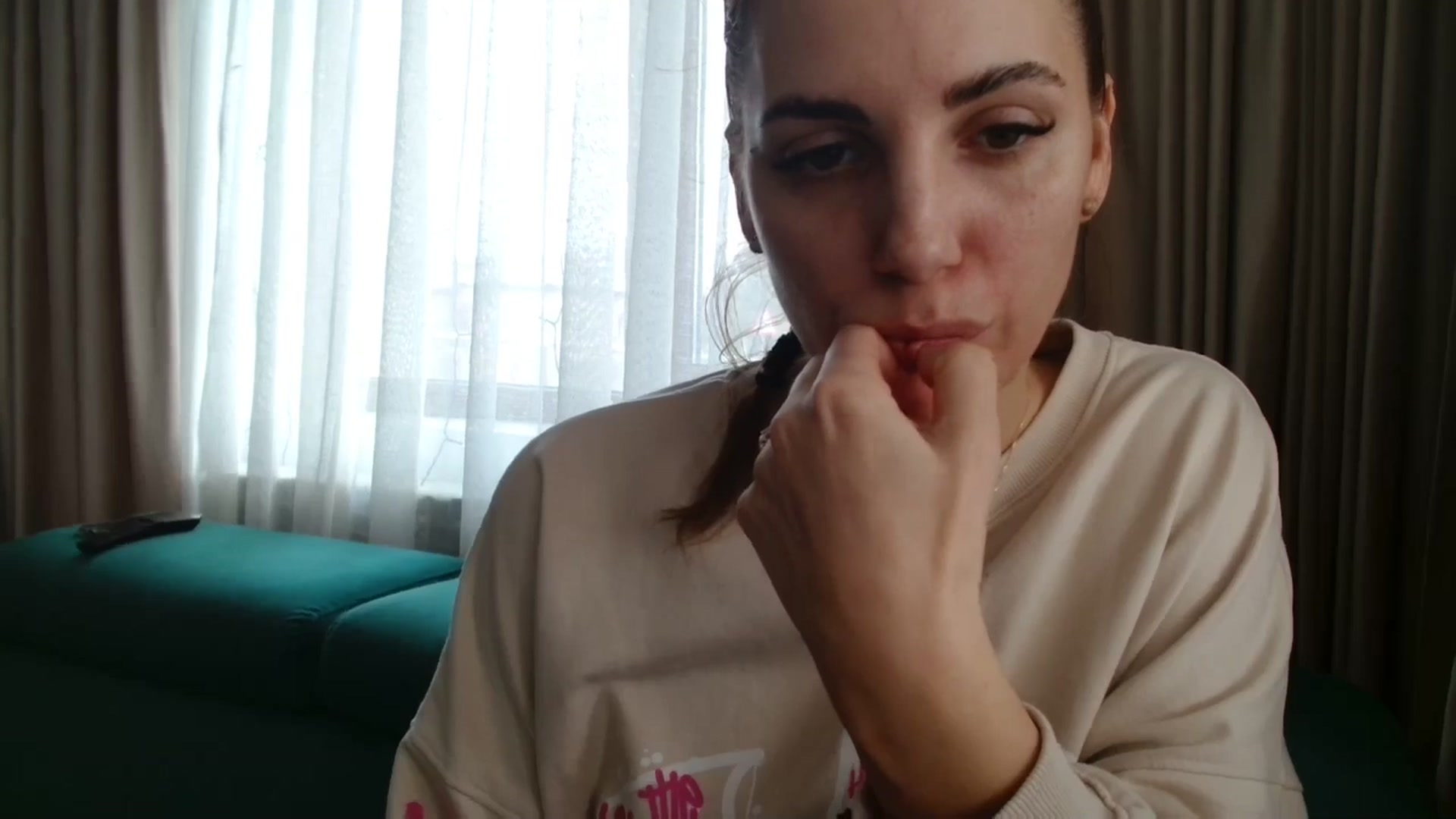 Gallery image thumbnail from Kandy_C's myfreecams stream on, 03/31/2025, 13:47 image 9 of 20