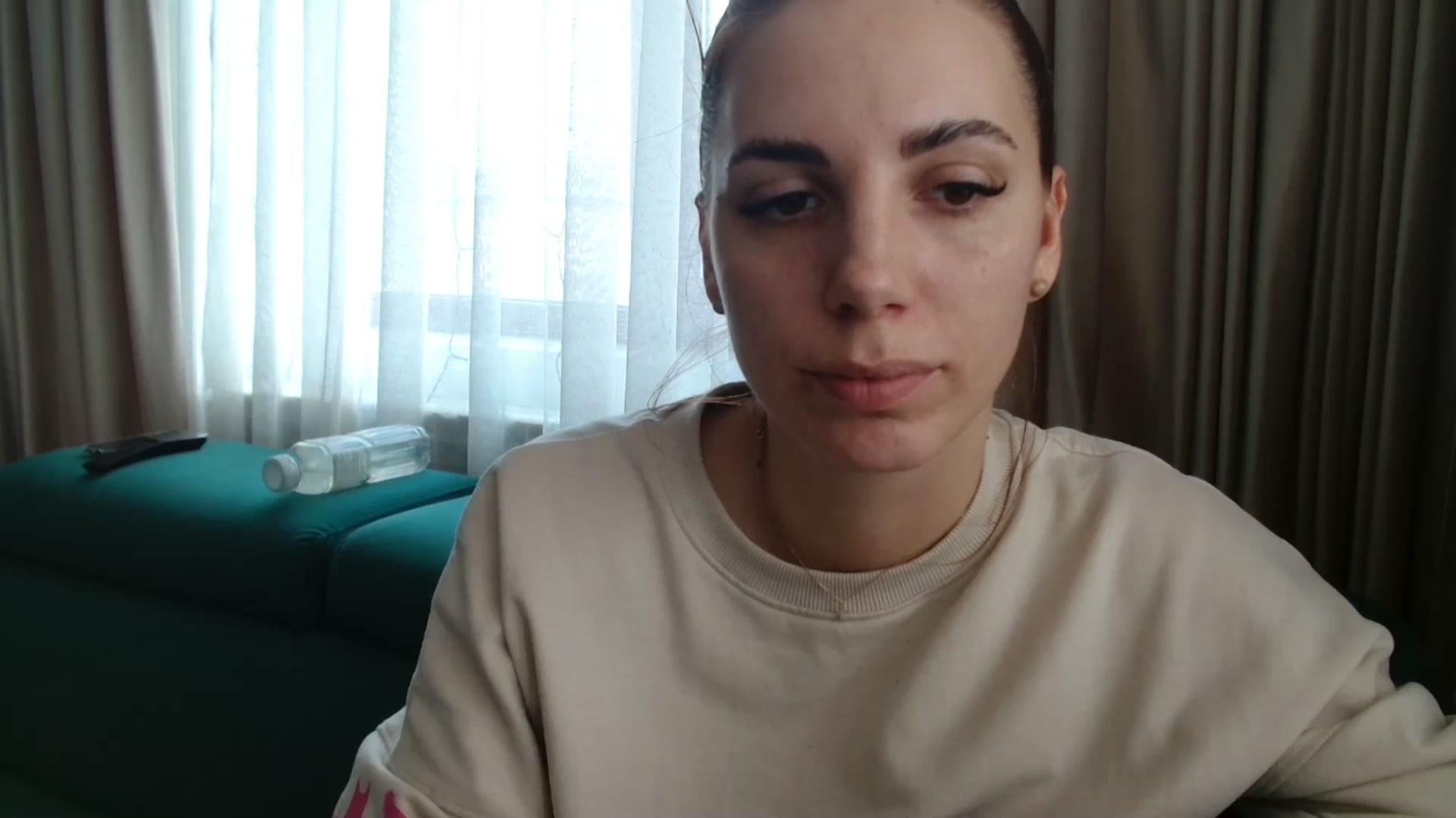 Gallery image thumbnail from Kandy_C's myfreecams stream on, 03/31/2025, 13:47 image 13 of 20