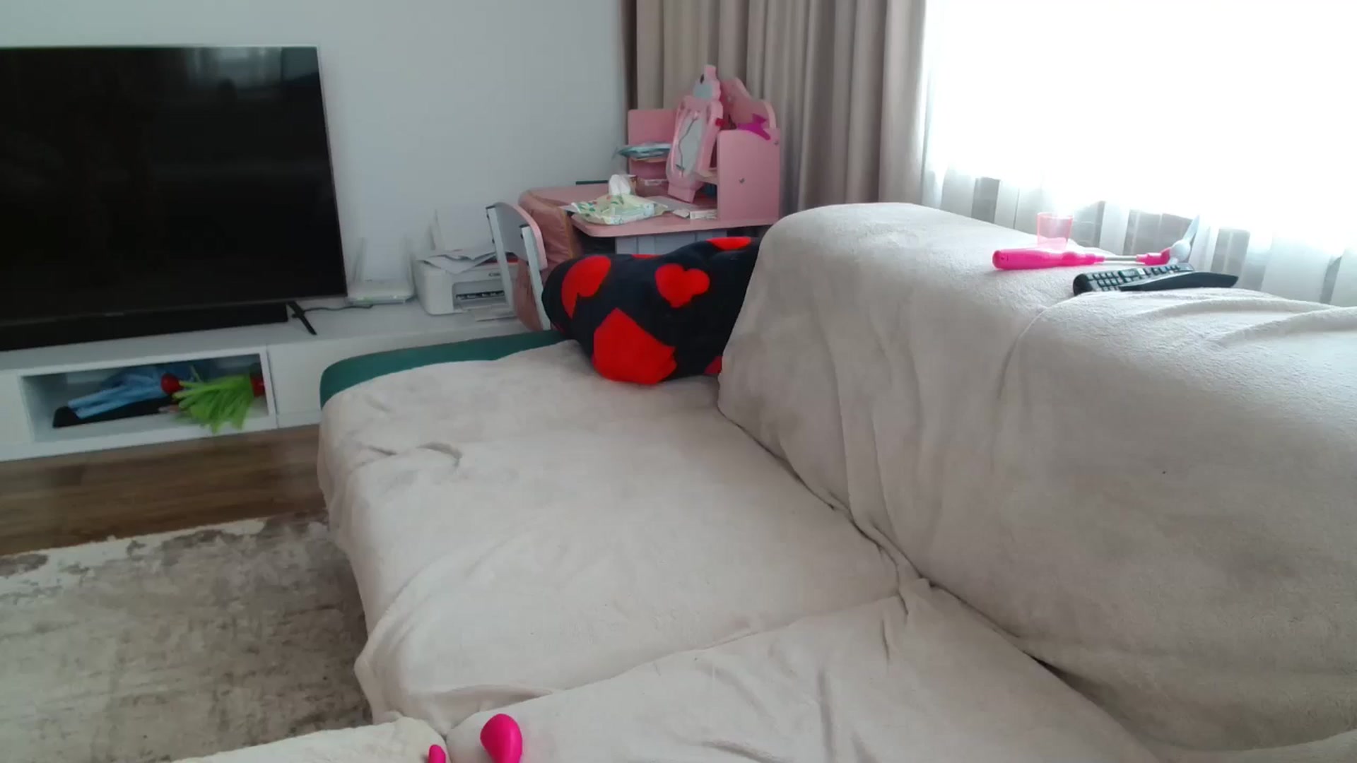 Gallery image thumbnail from Kandy_C's myfreecams stream on, 04/02/2025, 11:51 image 12 of 20