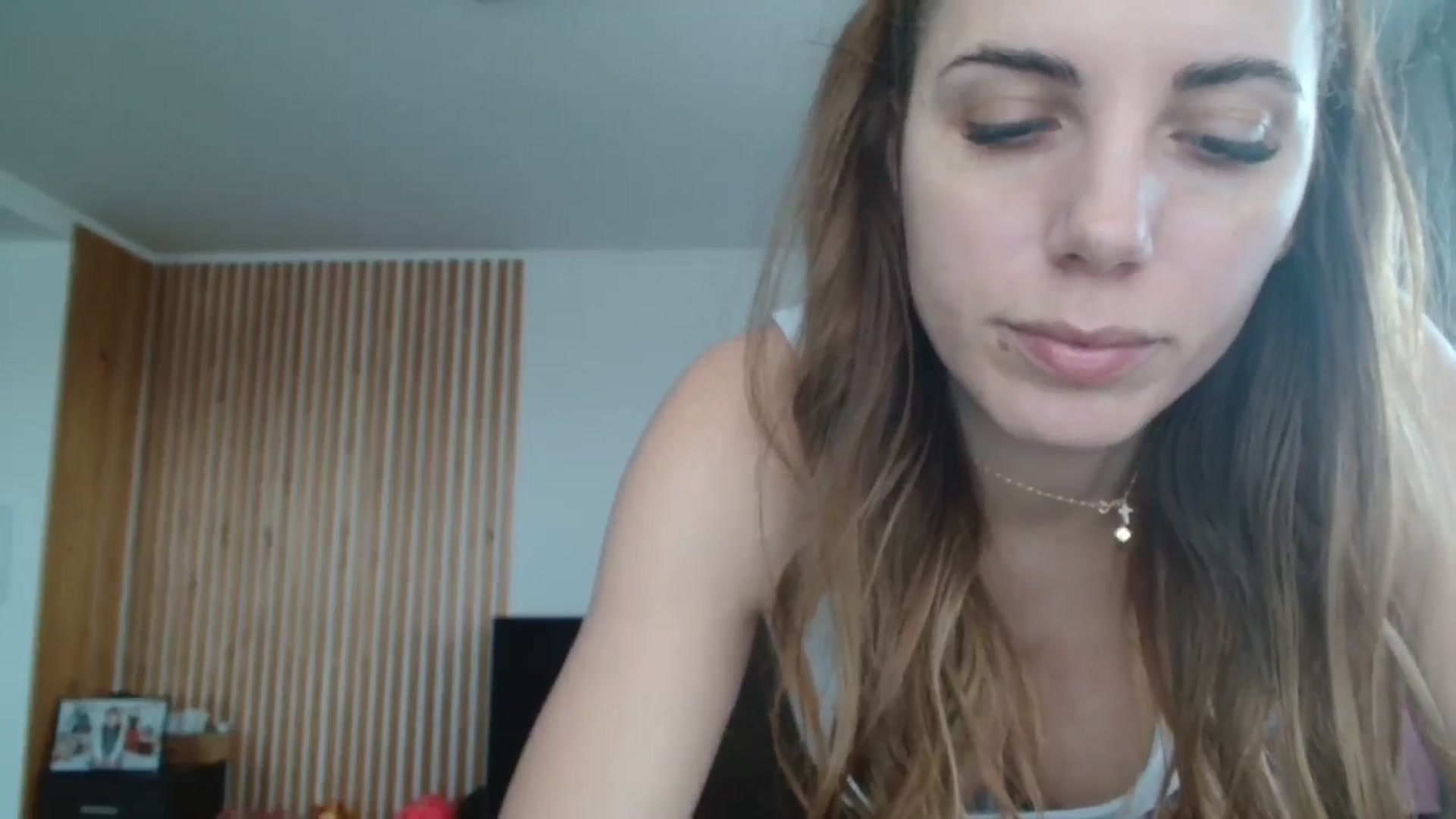 Gallery image thumbnail from Kandy_C's myfreecams stream on, 04/07/2025, 13:28 image 8 of 20