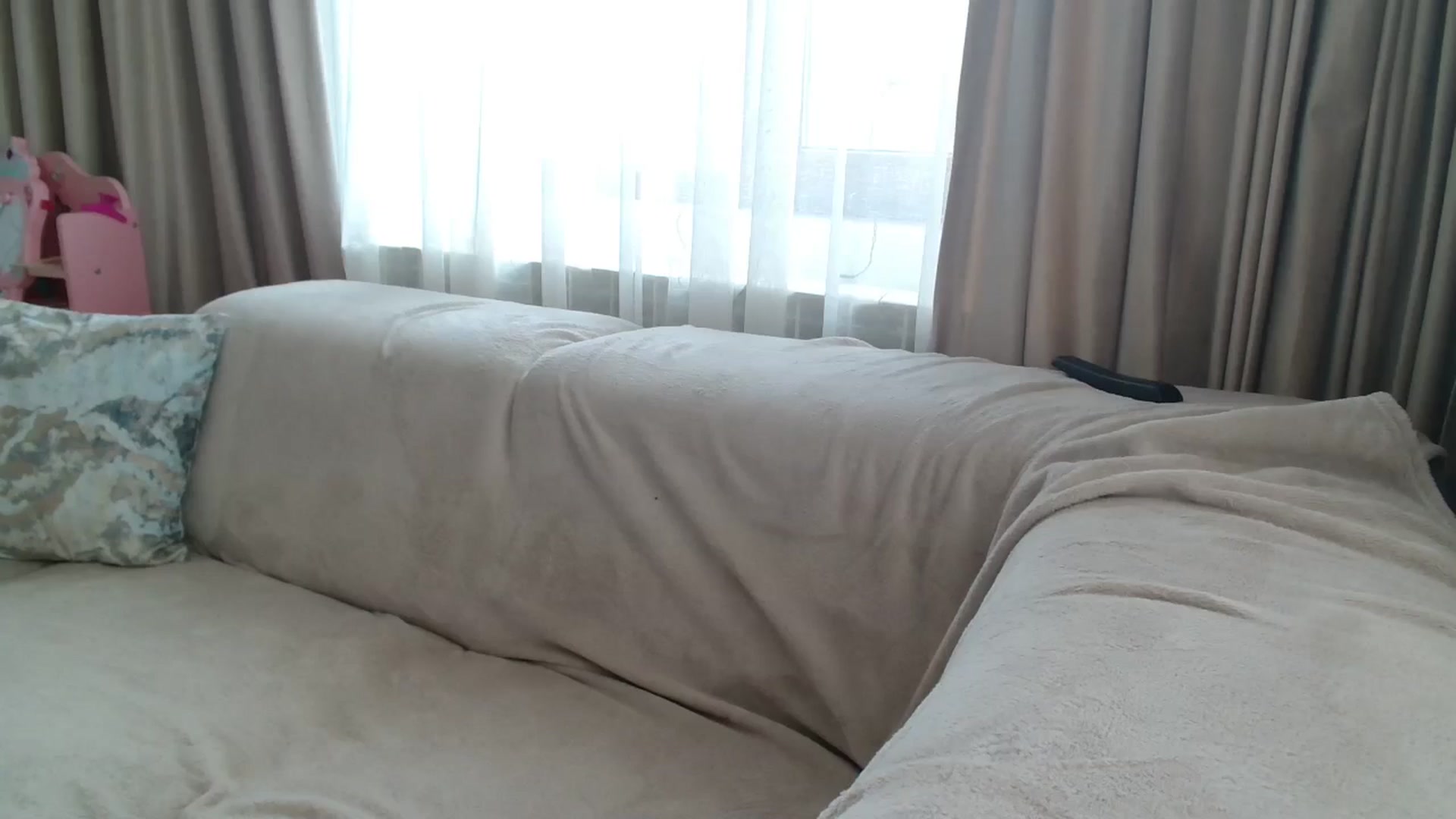 Gallery image thumbnail from Kandy_C's myfreecams stream on, 04/08/2025, 13:20 image 11 of 20