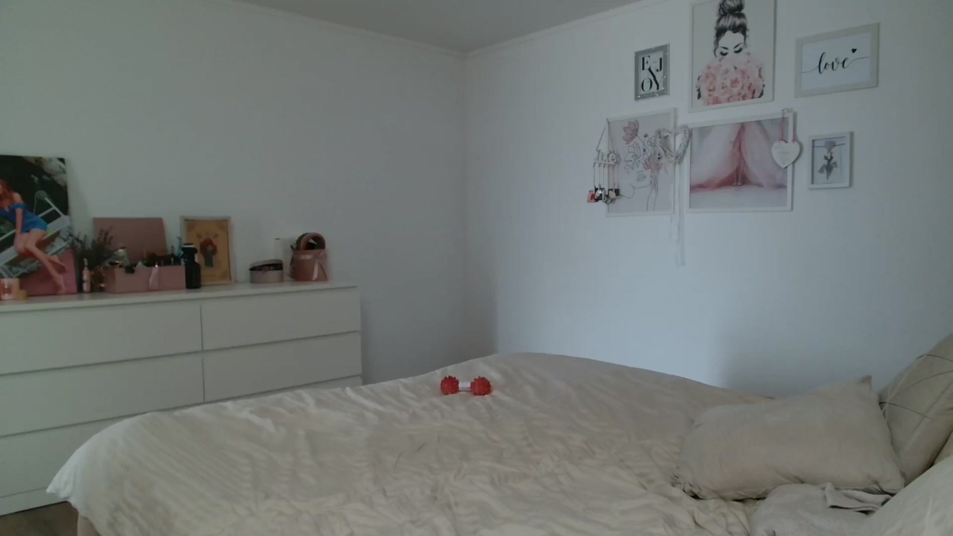 Gallery image thumbnail from Kandy_C's myfreecams stream on, 04/12/2025, 11:11 image 13 of 20