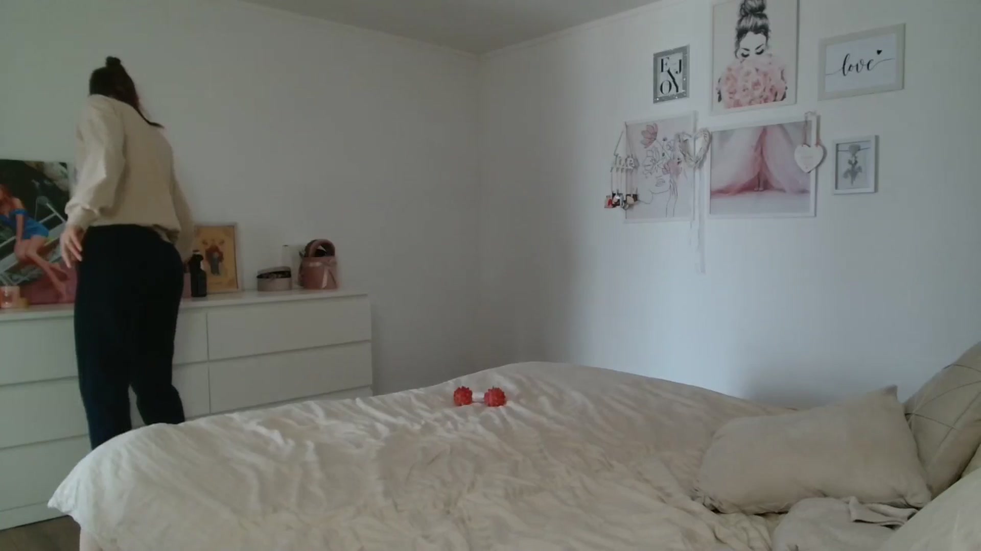 Gallery image thumbnail from Kandy_C's myfreecams stream on, 04/12/2025, 11:11 image 11 of 20