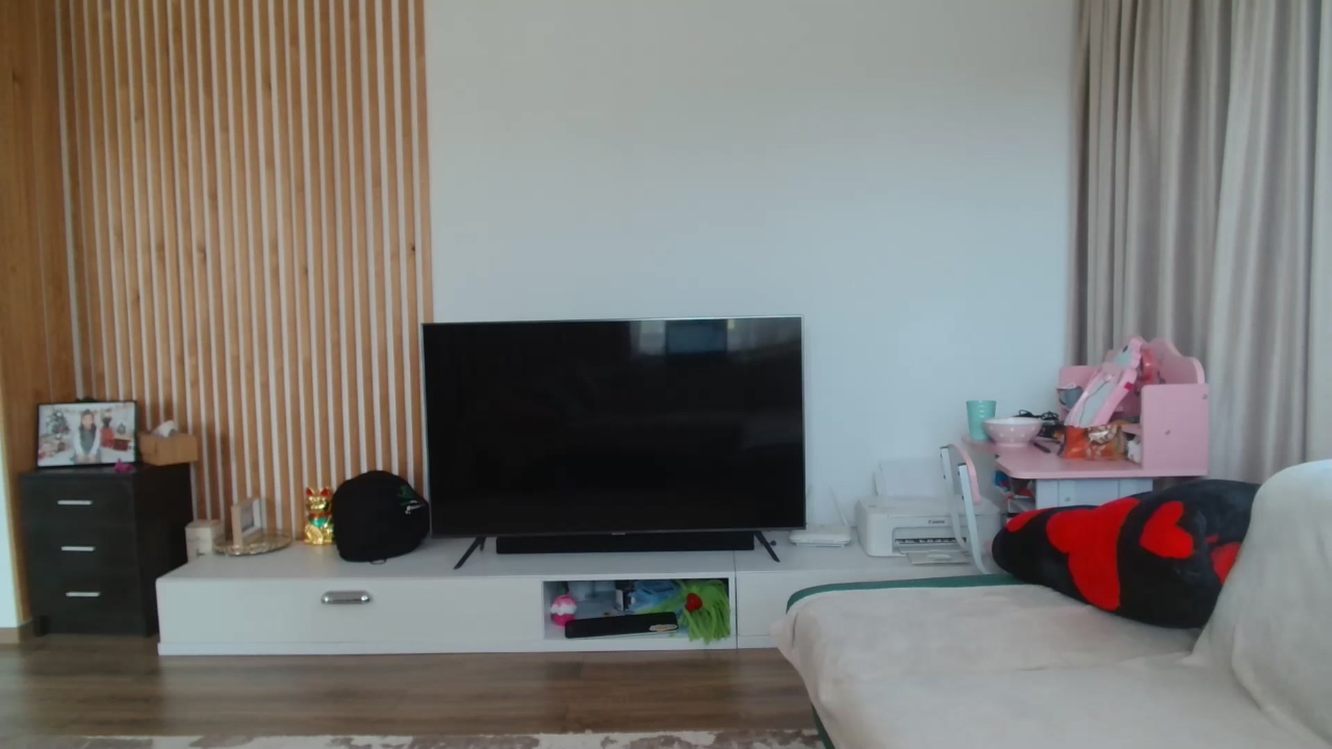 Gallery image thumbnail from Kandy_C's myfreecams stream on, 09/24/2025, 12:49 image 10 of 20
