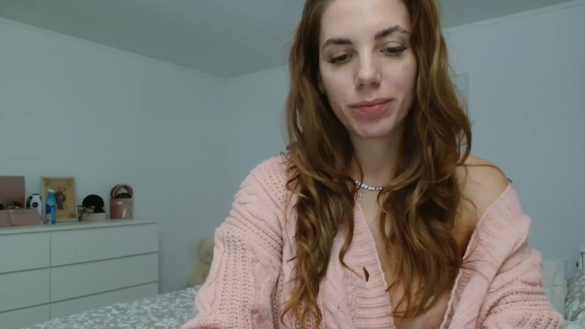 Gallery image thumbnail from Kandy_C's myfreecams stream on, 10/16/2025, 12:41 image 12 of 20