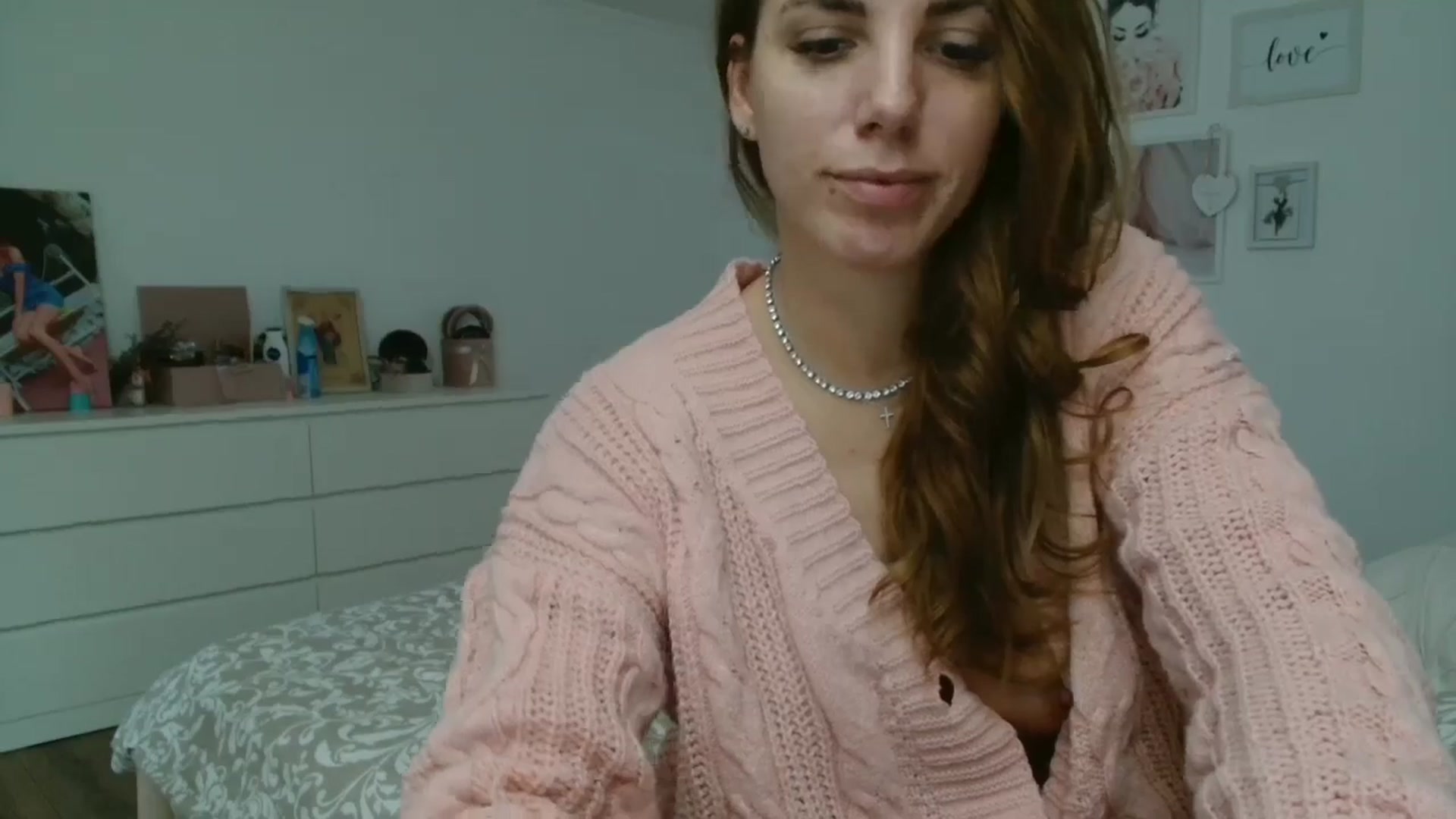Gallery image thumbnail from Kandy_C's myfreecams stream on, 10/16/2025, 12:41 image 2 of 20