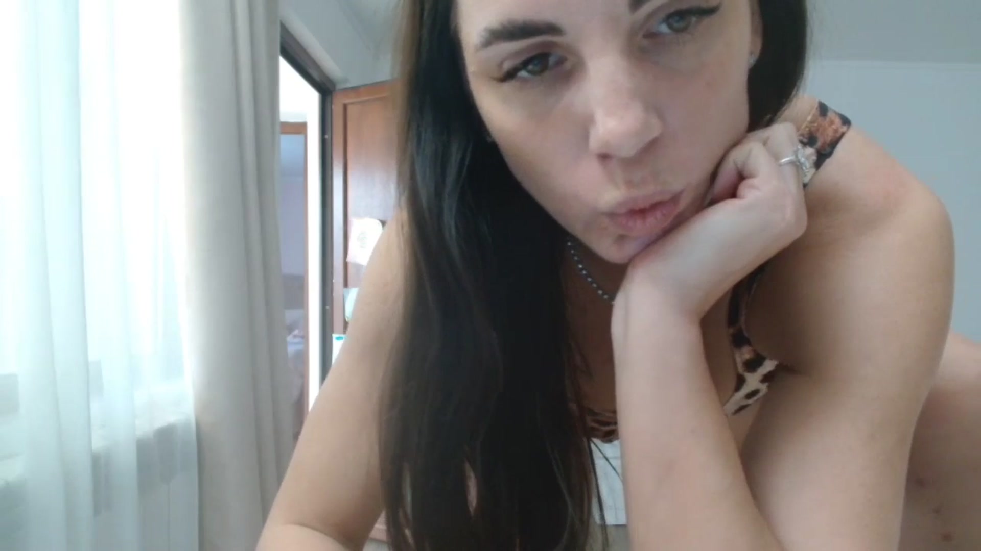 Gallery image thumbnail from Kandy_C's myfreecams stream on, 10/28/2025, 15:50 image 11 of 20