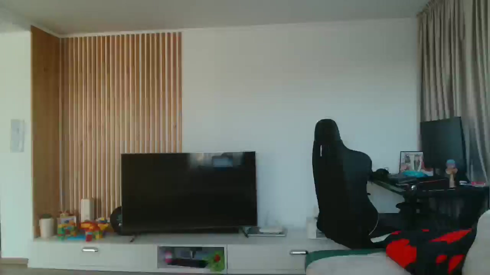 Gallery image thumbnail from Kandy_C's myfreecams stream on, 10/30/2025, 14:33 image 7 of 20