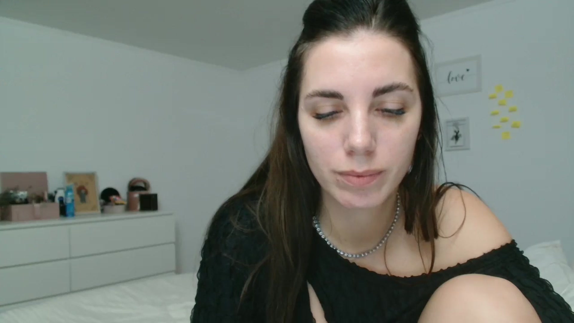 Gallery image thumbnail from Kandy_C's myfreecams stream on, 12/02/2025, 15:15 image 5 of 20